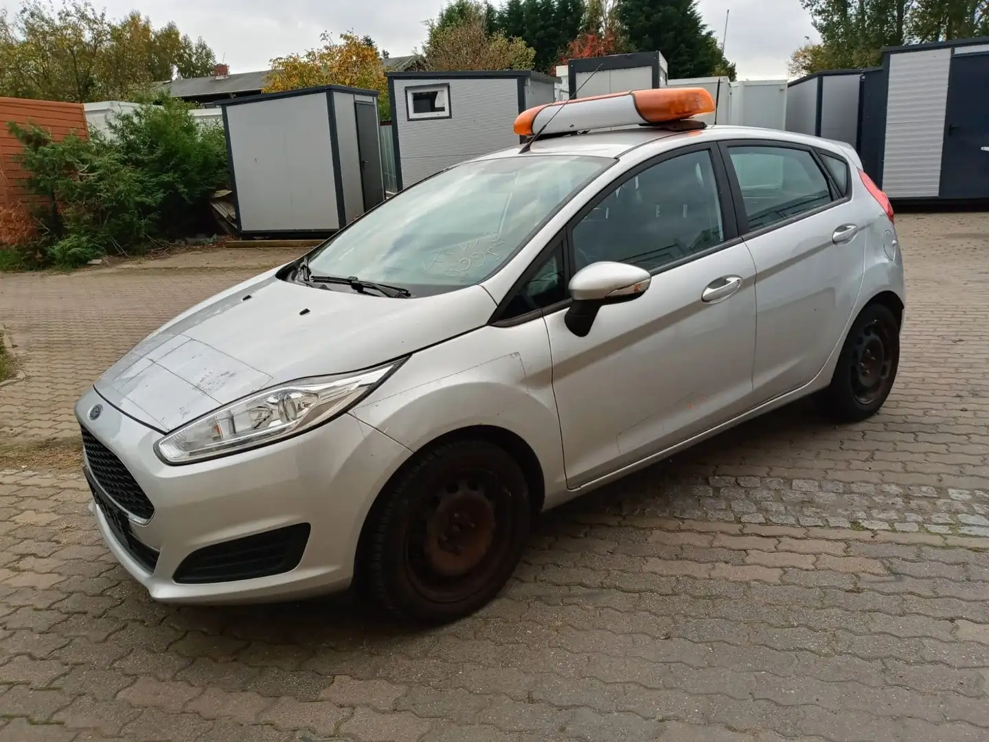 Ford Fiesta Trend Silber - 1