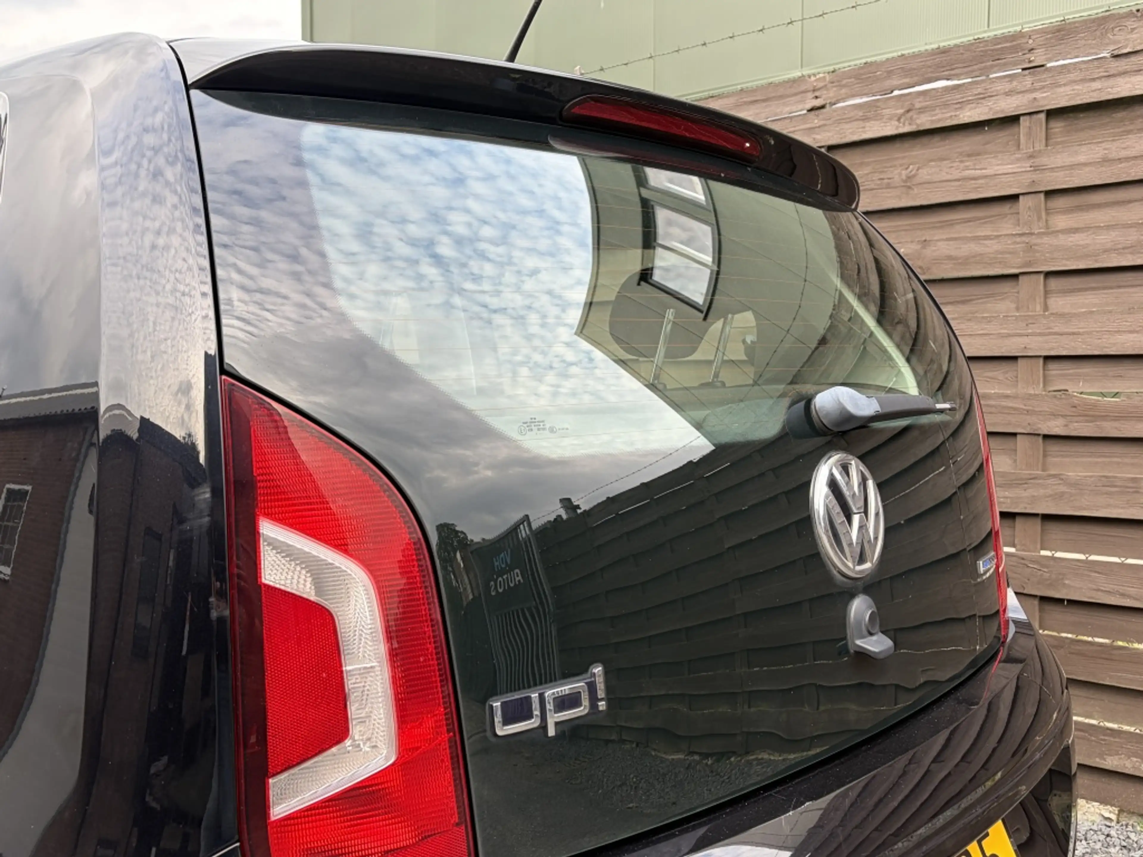 Volkswagen up! 1.0 move up! BlueMotion / Navigatie / Airco / NL-a — photo 9