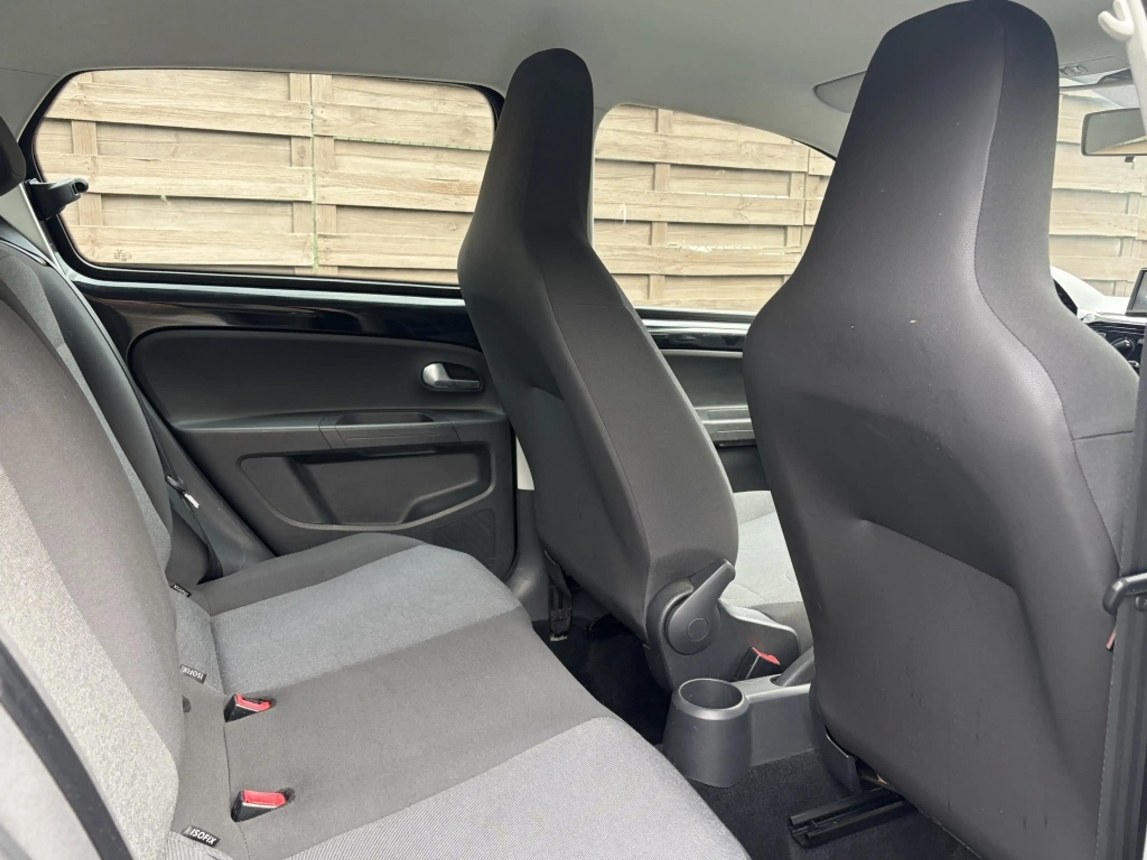 Volkswagen up! 1.0 move up! BlueMotion / Navigatie / Airco / NL-a — photo 6