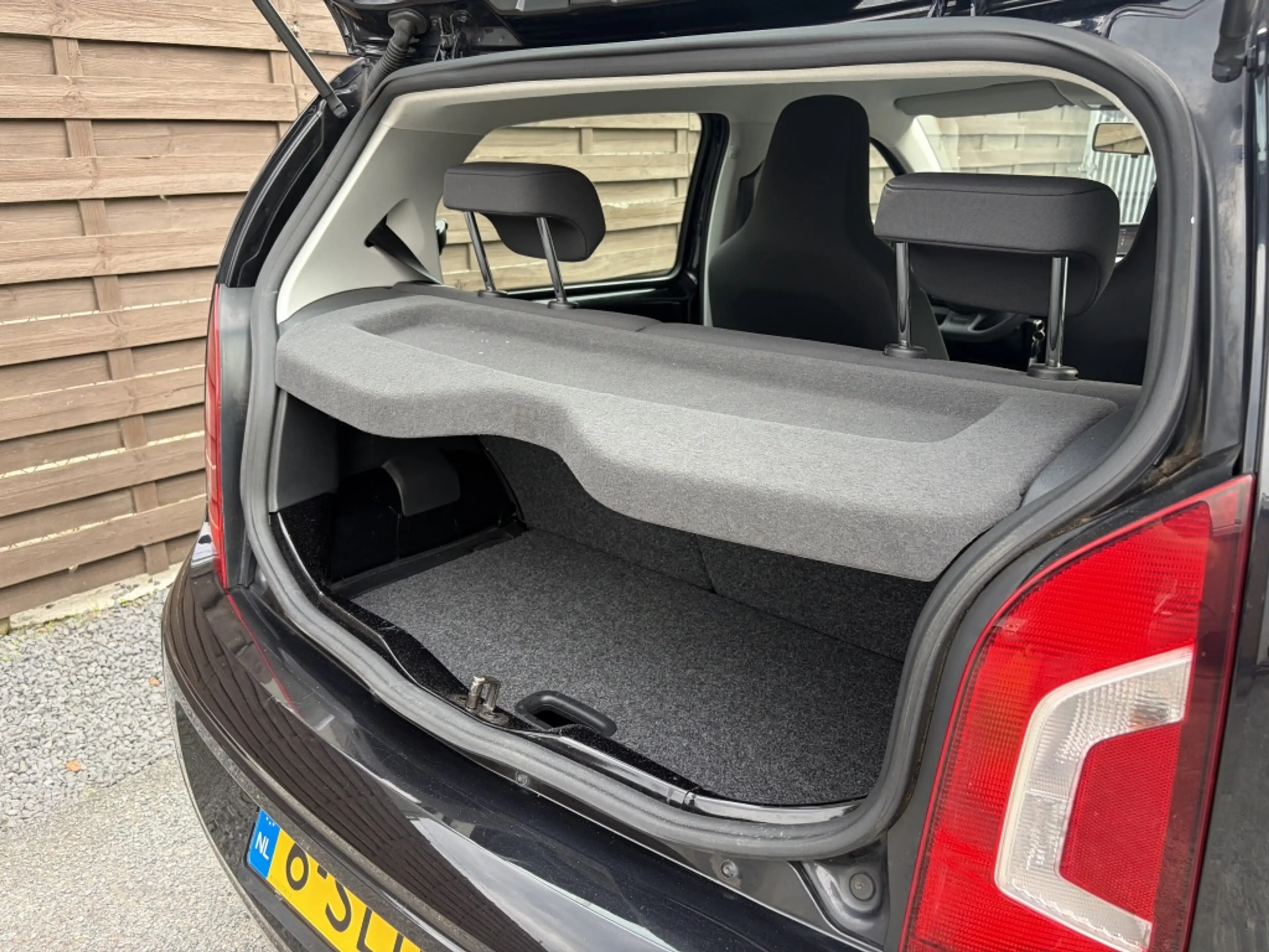 Volkswagen up! 1.0 move up! BlueMotion / Navigatie / Airco / NL-a — photo 13