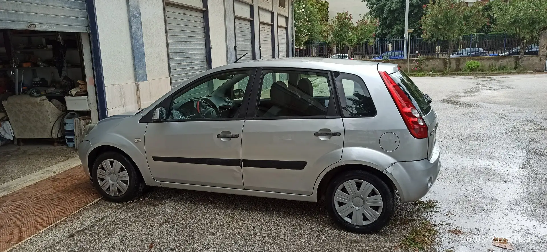 Ford Fiesta 5p 1400cilindra - 1