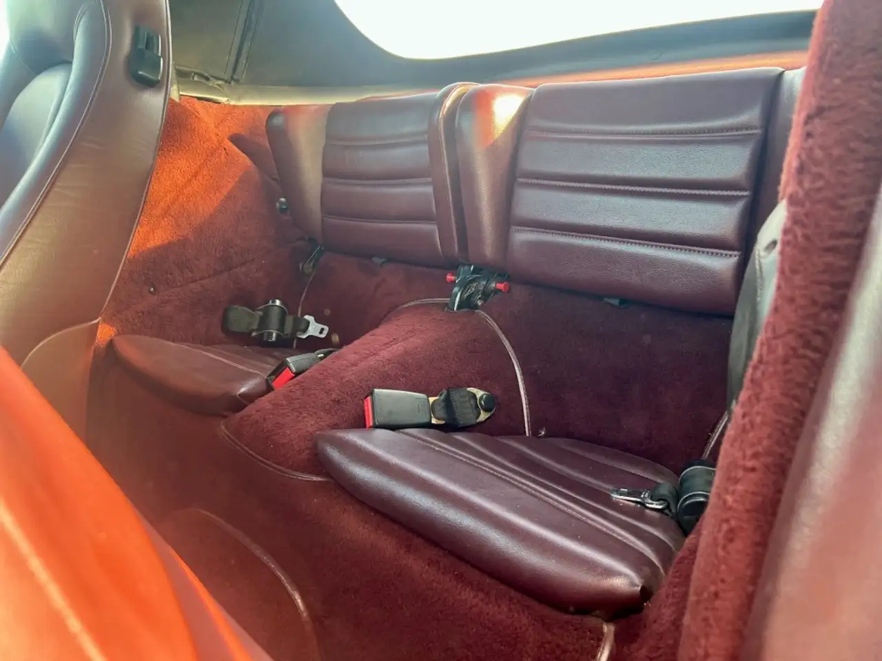 Porsche 911 Carrera 3.2 Cabriolet â Cassis Red â G5, foto 9