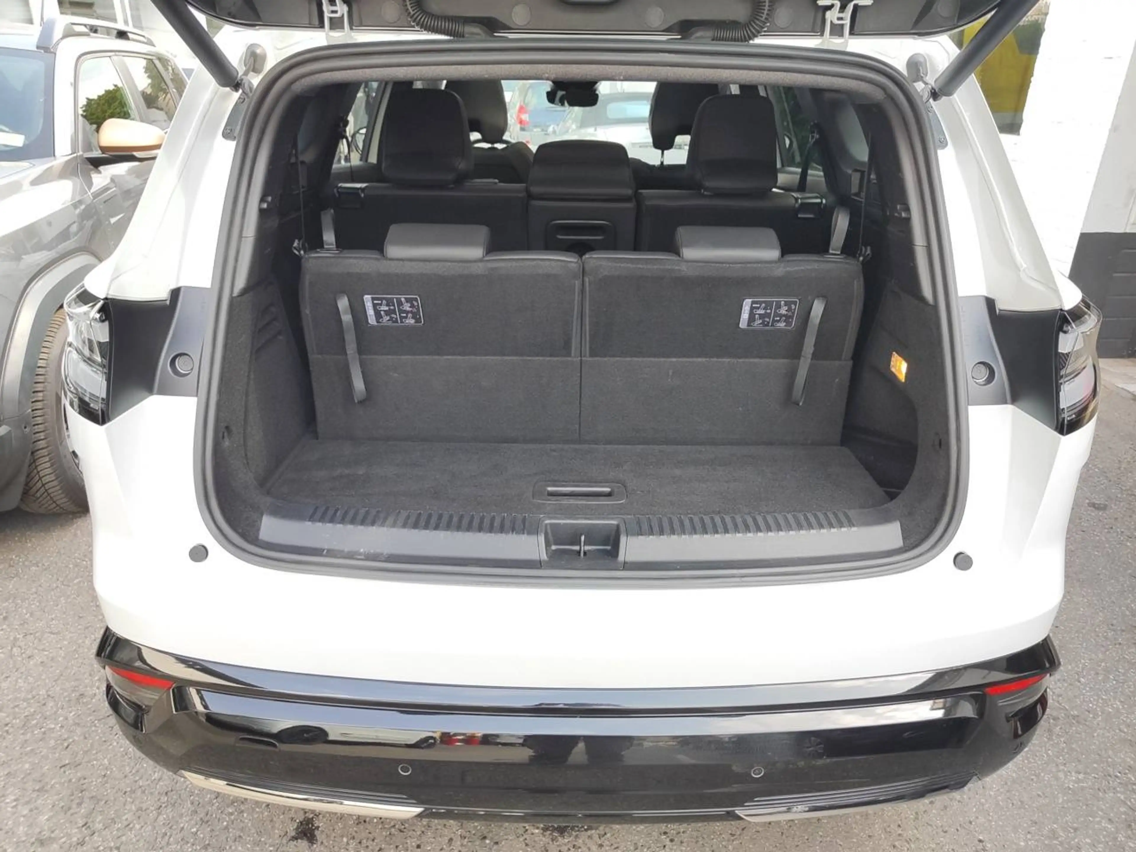 Renault Espace Esprit Alpine E-Tech Hybrid — photo 5