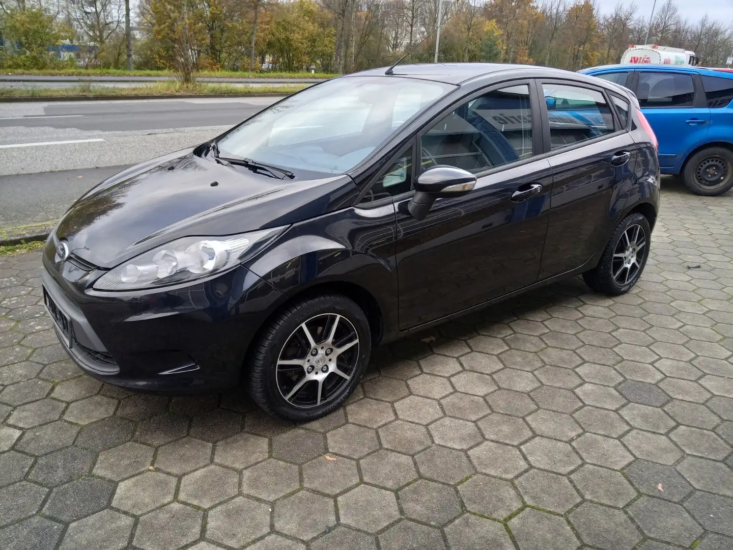 Ford Fiesta Trend/5 türig/HU neu Schwarz - 2