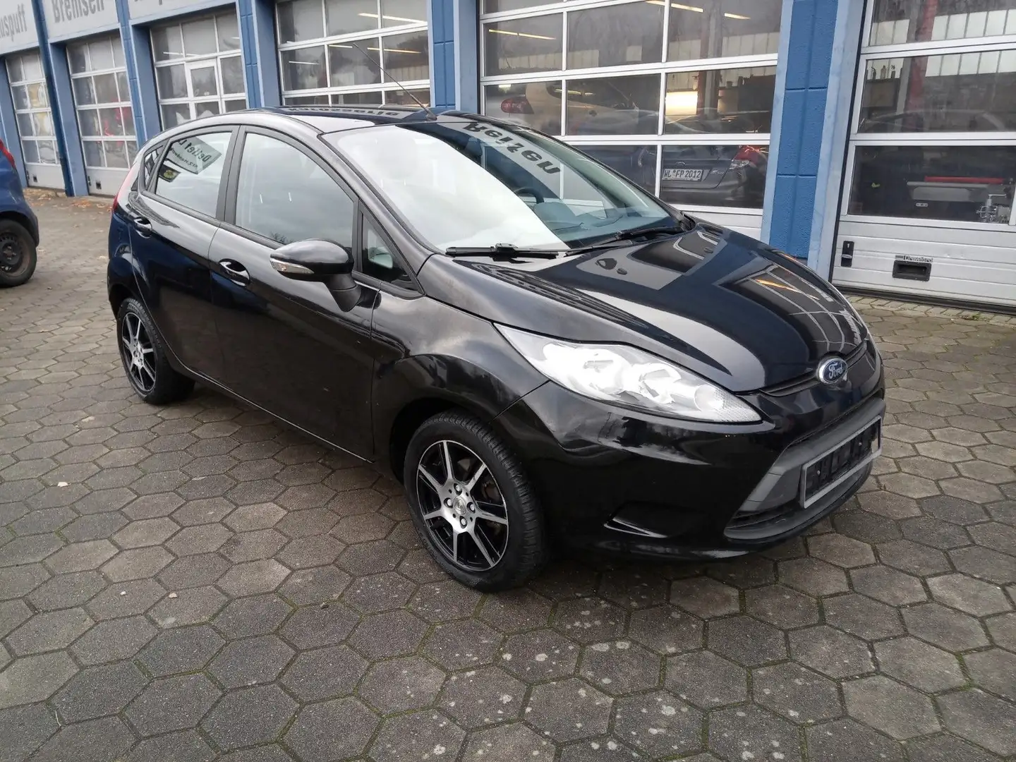 Ford Fiesta Trend/5 türig/HU neu Schwarz - 1