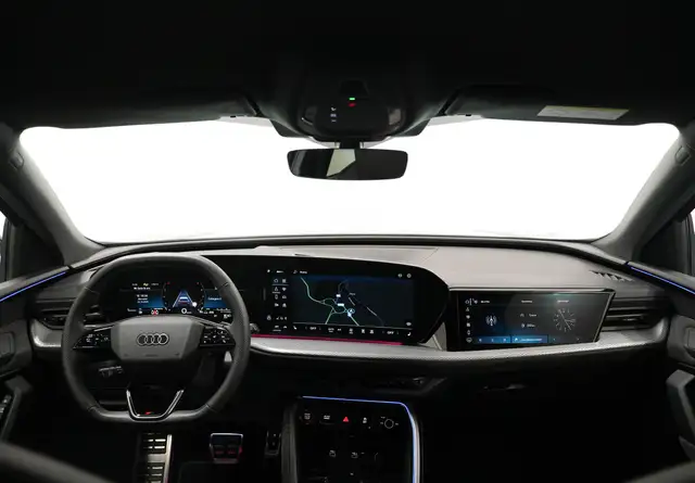 Audi Q5 view 11