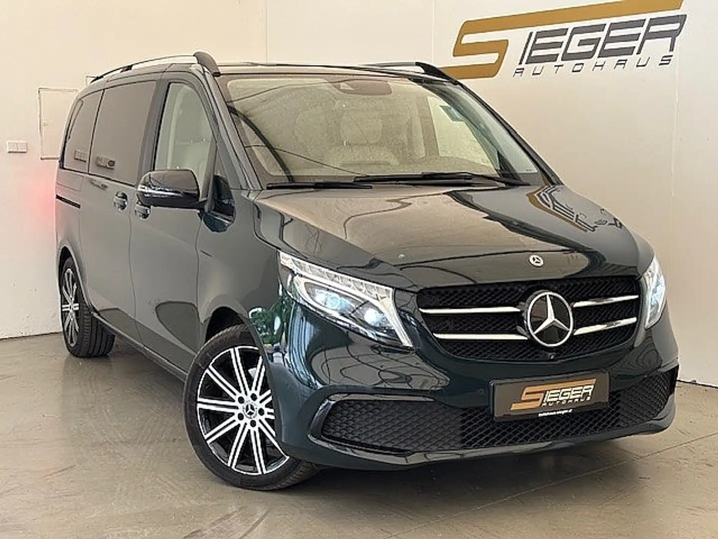 Mercedes-Benz V -300 d AVANTGARDE EDITION 4MATIC kompakt Groen - 2