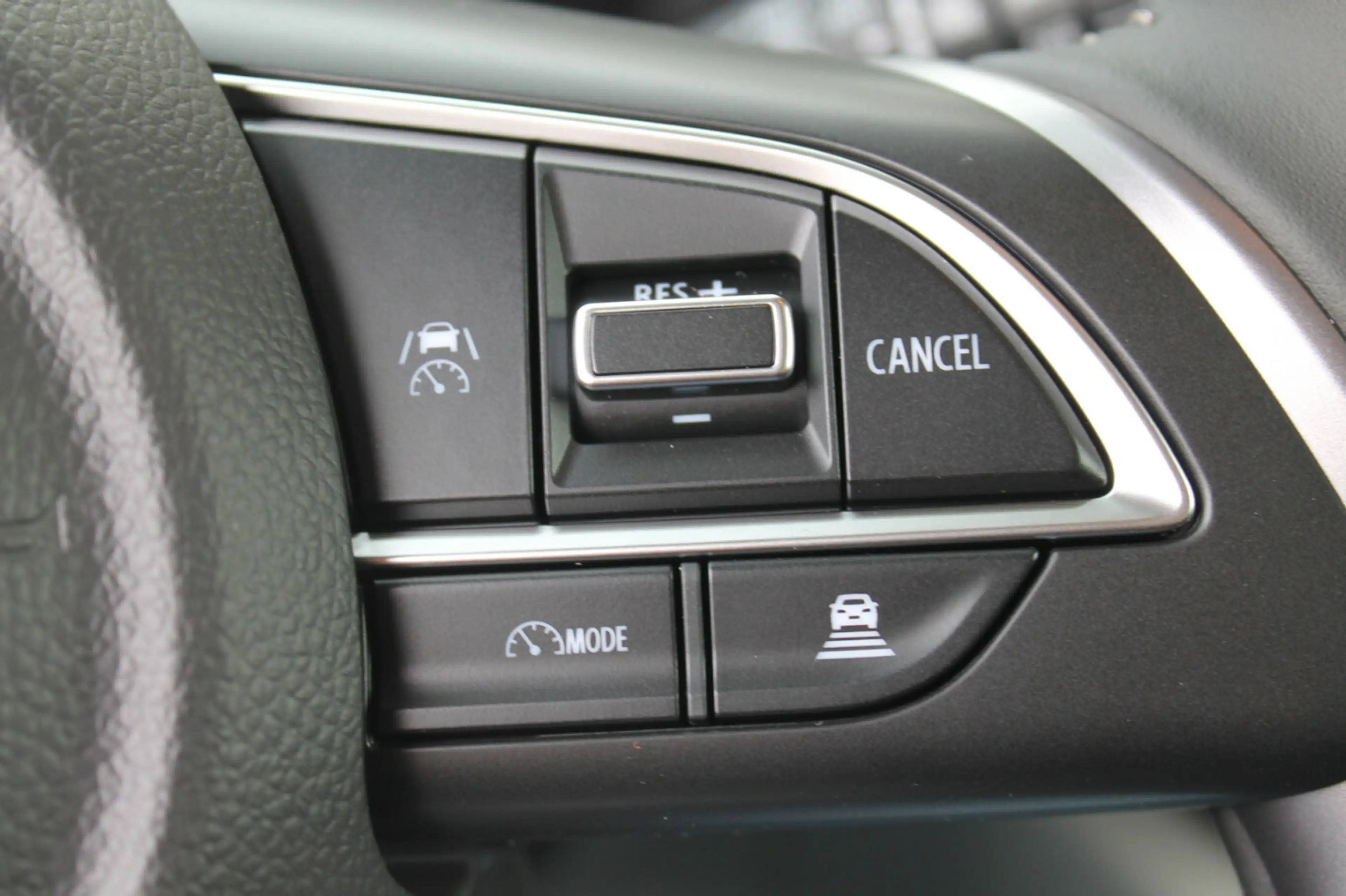 Suzuki Swift 1.2 Comfort Hybrid — photo 7