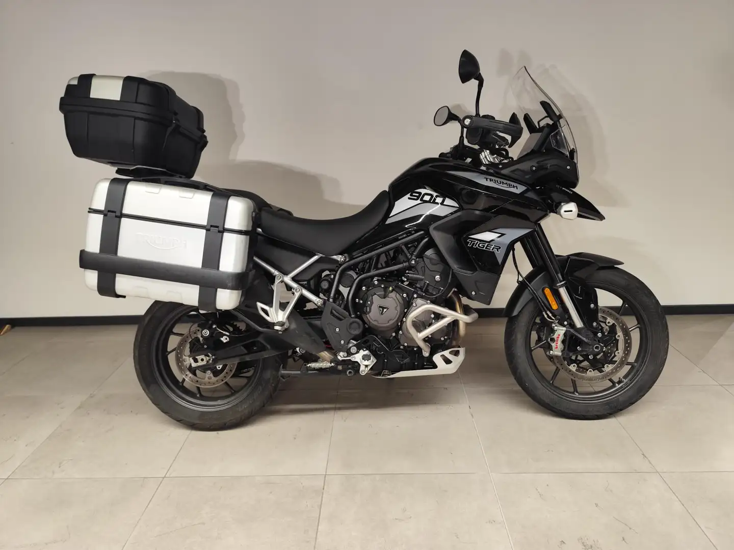 Triumph Tiger 900 Noir - 1