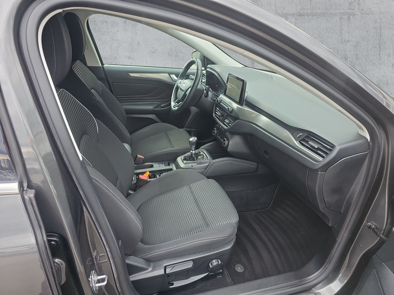 Ford Focus 1.5EB TITANIUM LED+NAV+2xPDC+SHZ+DAB+LM17" — photo 13