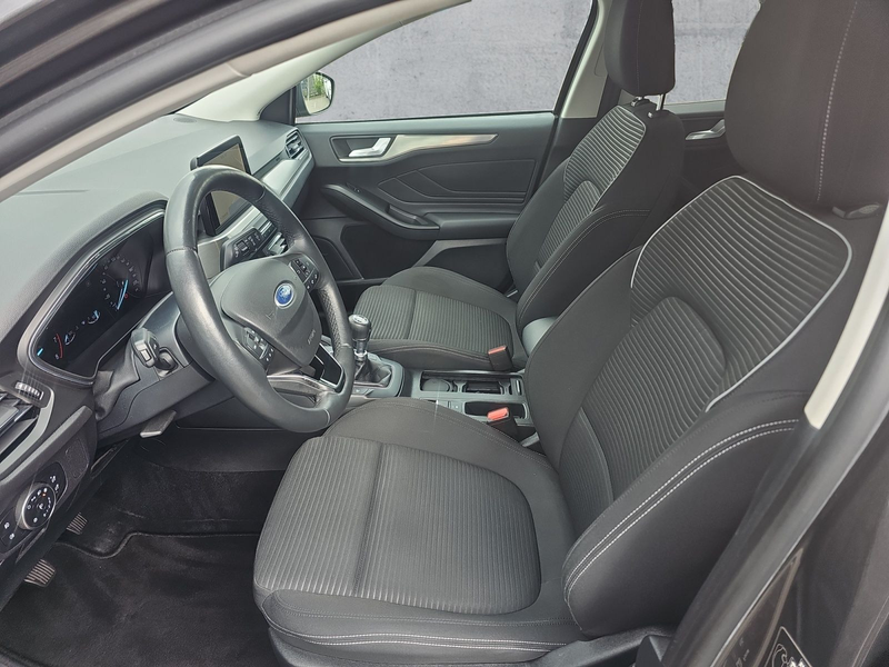 Ford Focus 1.5EB TITANIUM LED+NAV+2xPDC+SHZ+DAB+LM17" — photo 12