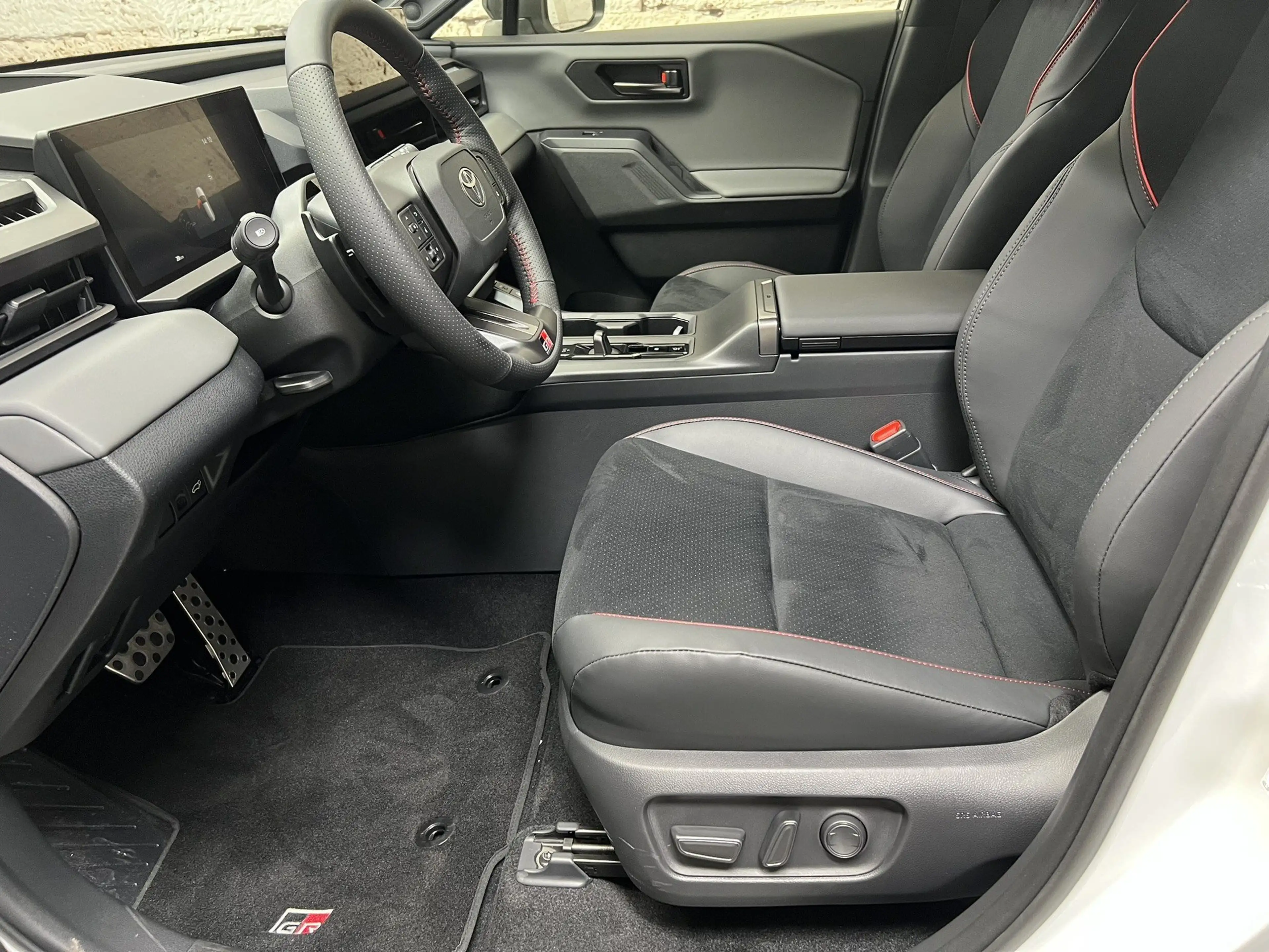 Toyota RAV 4 RAV4 2.5 Hybrid GR Sport AWD — photo 8