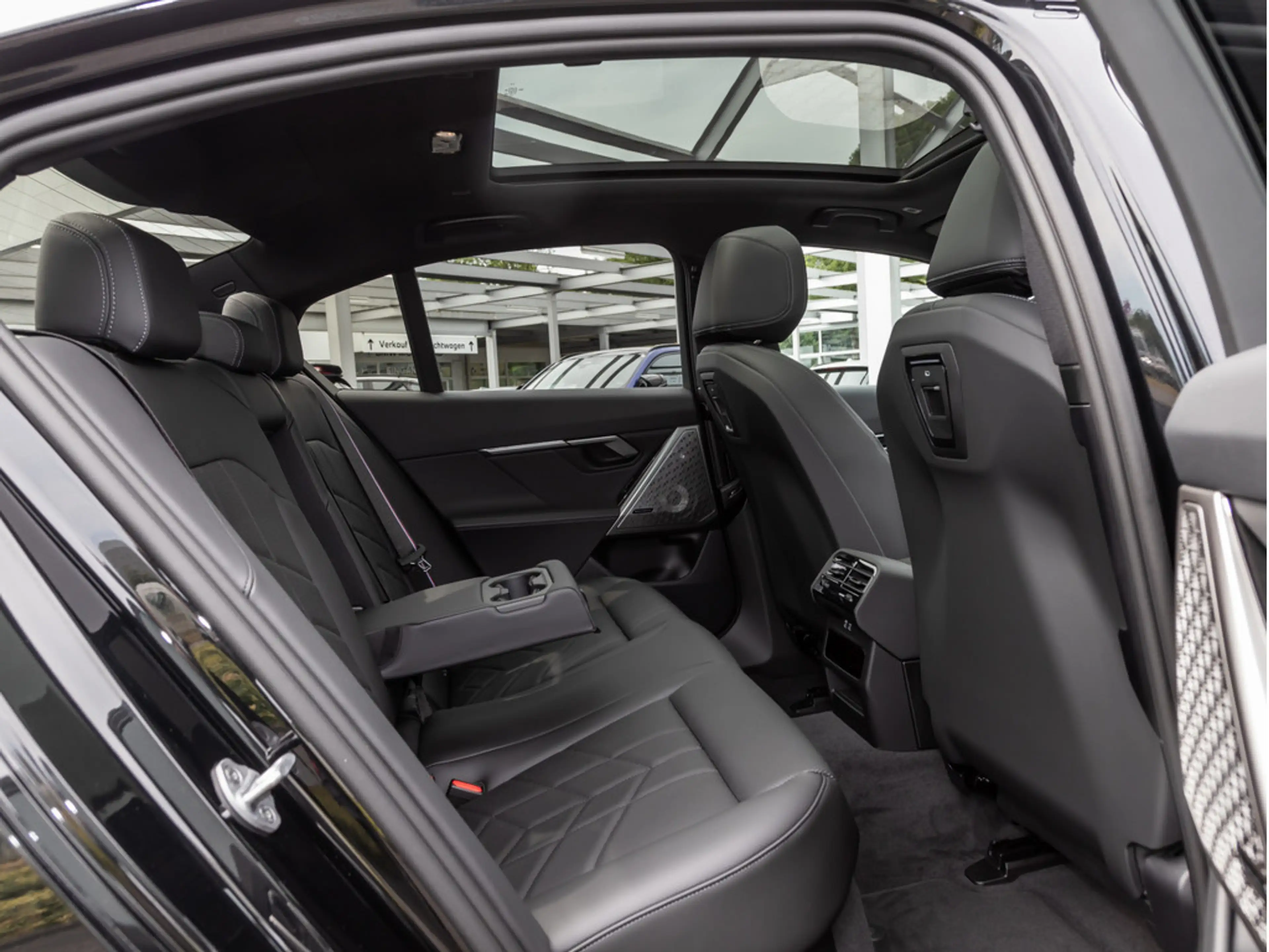 BMW 540 d xDrive M-Sport Pro SITZBELÜFTUNG PANO — photo 9