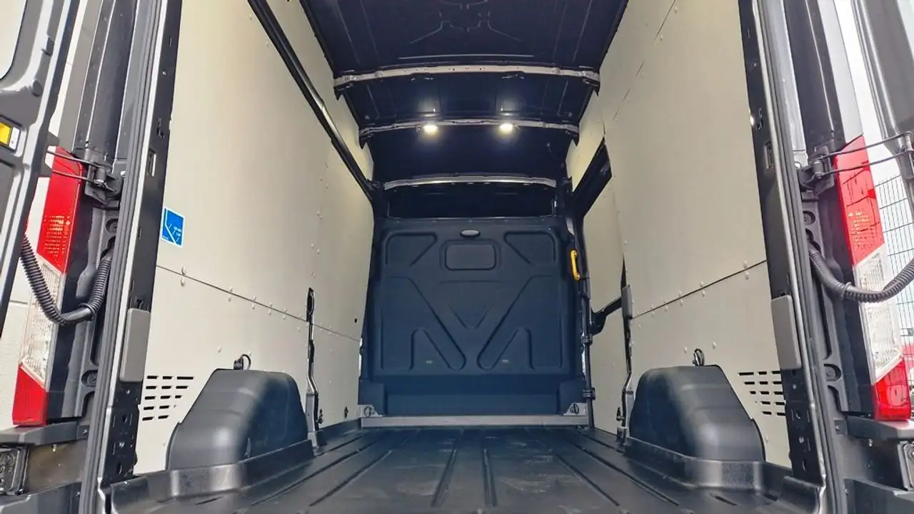 Ford Transit FT350 L3H3 Trend AHK*2xAirbag*95L*Kamera 8