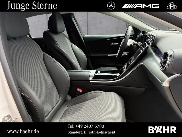 Mercedes-Benz C-Class view 5