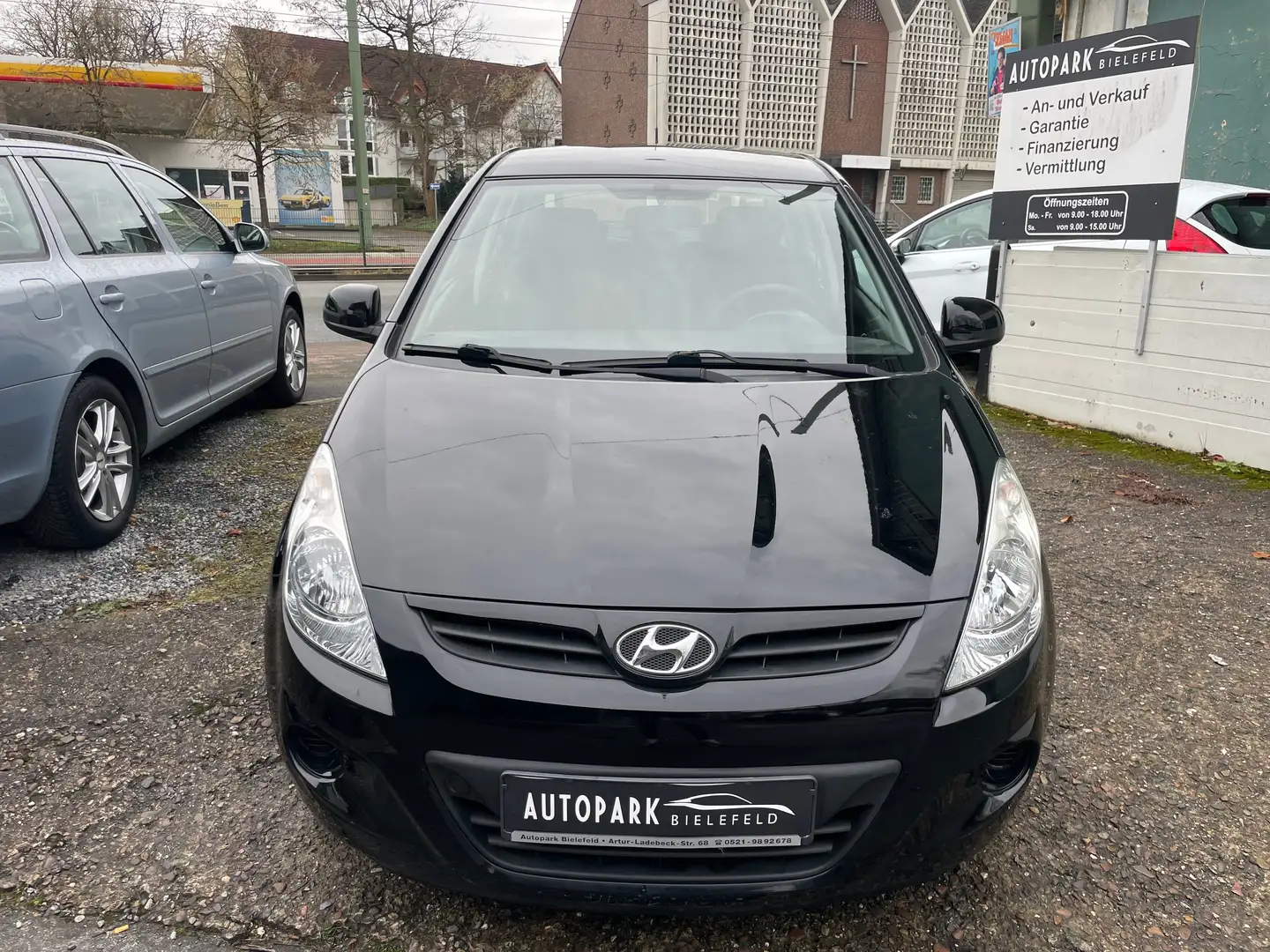 Hyundai i20 i20 1.2 UEFA EURO 2012 Edition / 2.Hand / Klima / Noir - 2