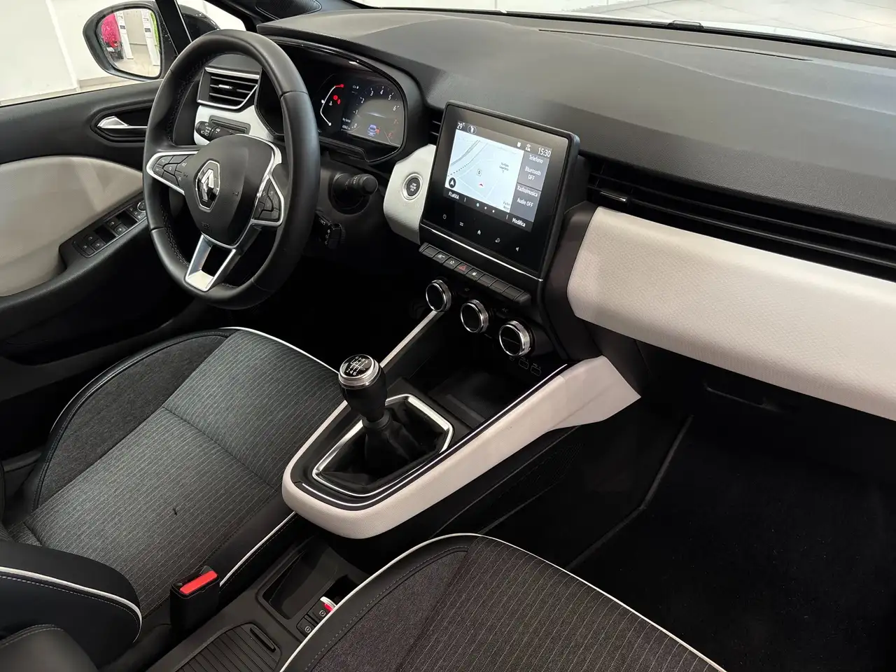Renault Clio TCe 100 CV GPL 5 porte Techno, миниатюра 17
