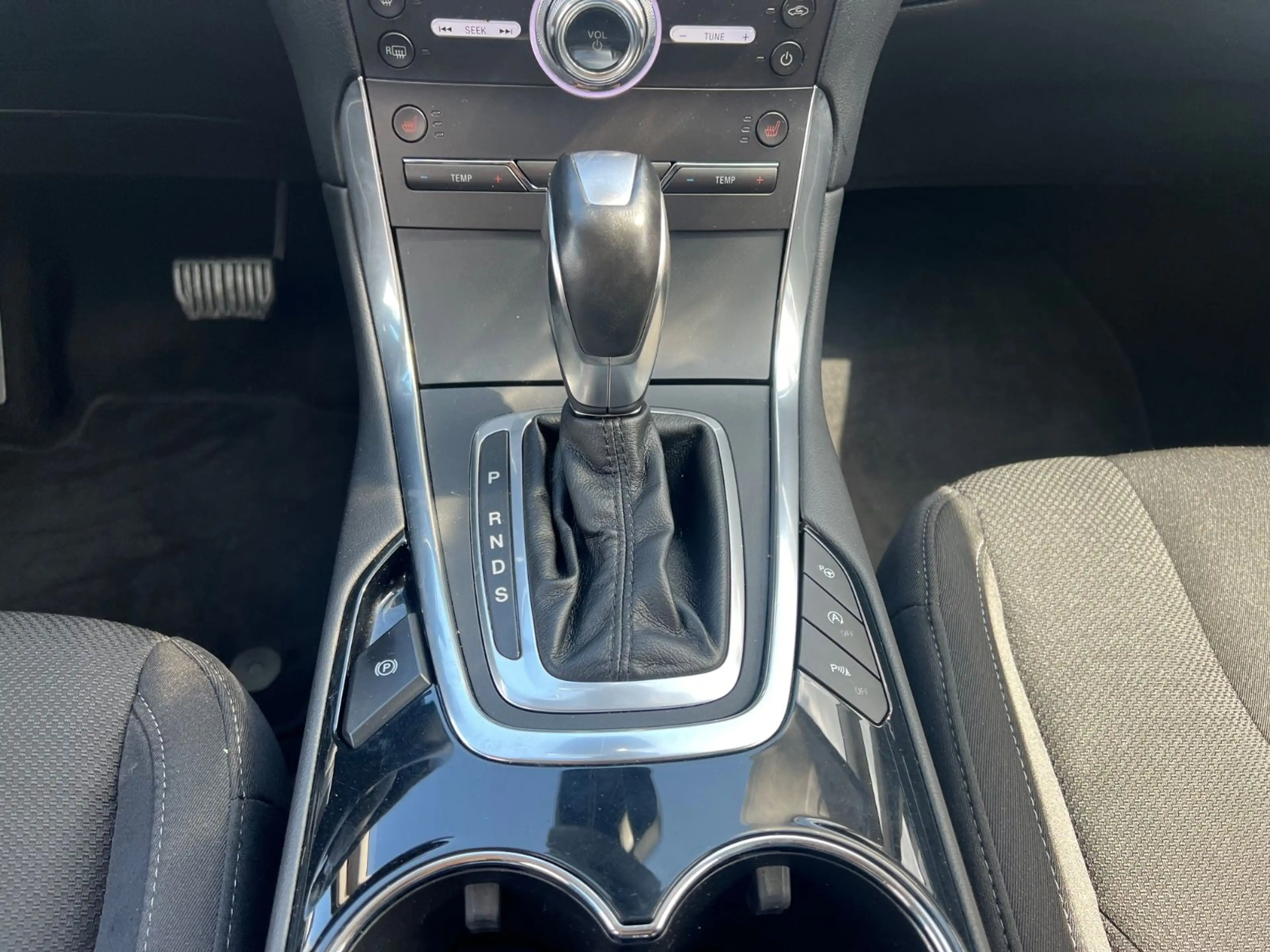 Ford S-Max S-MAX Titanium — photo 12