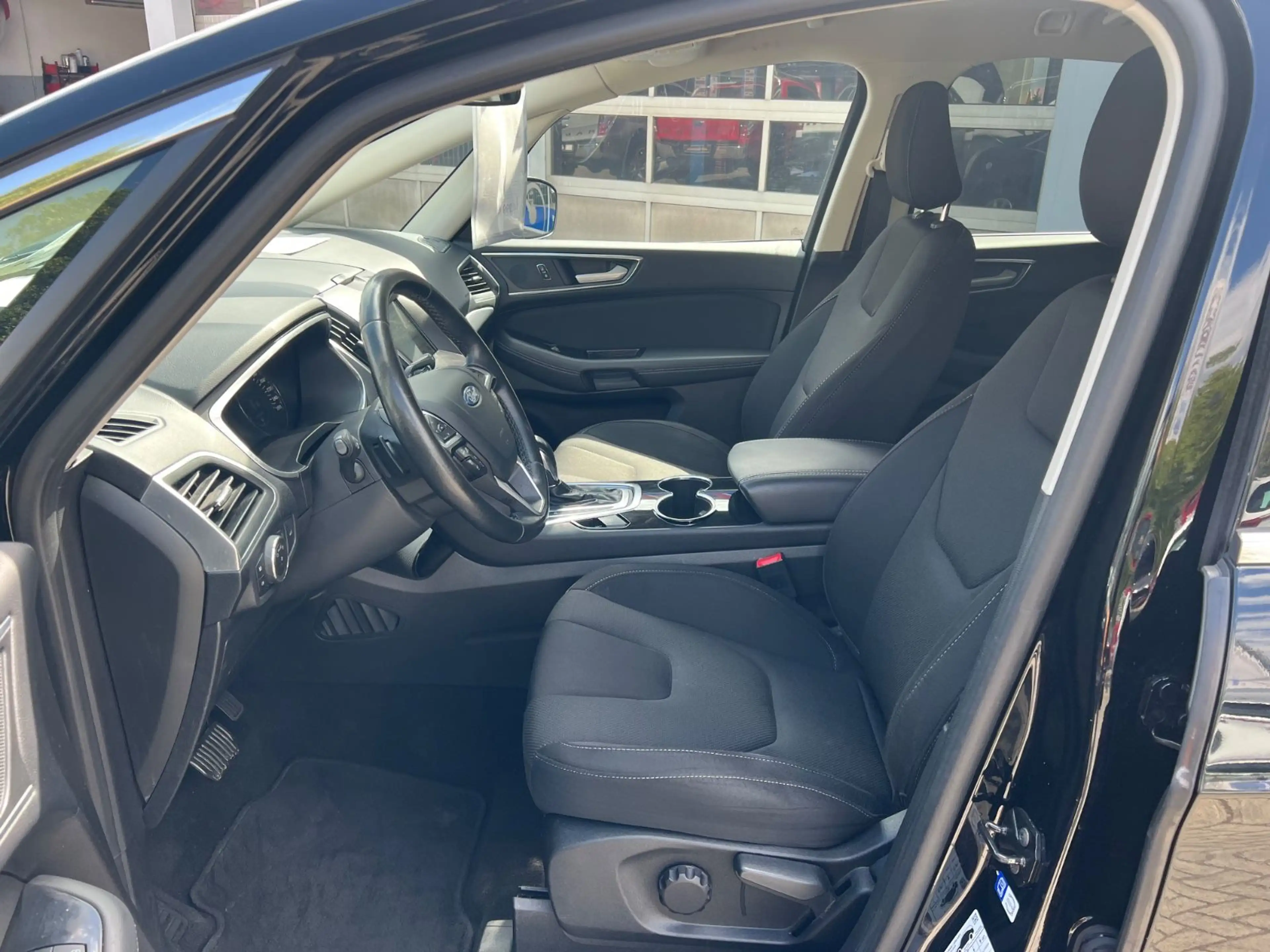 Ford S-Max S-MAX Titanium — photo 8