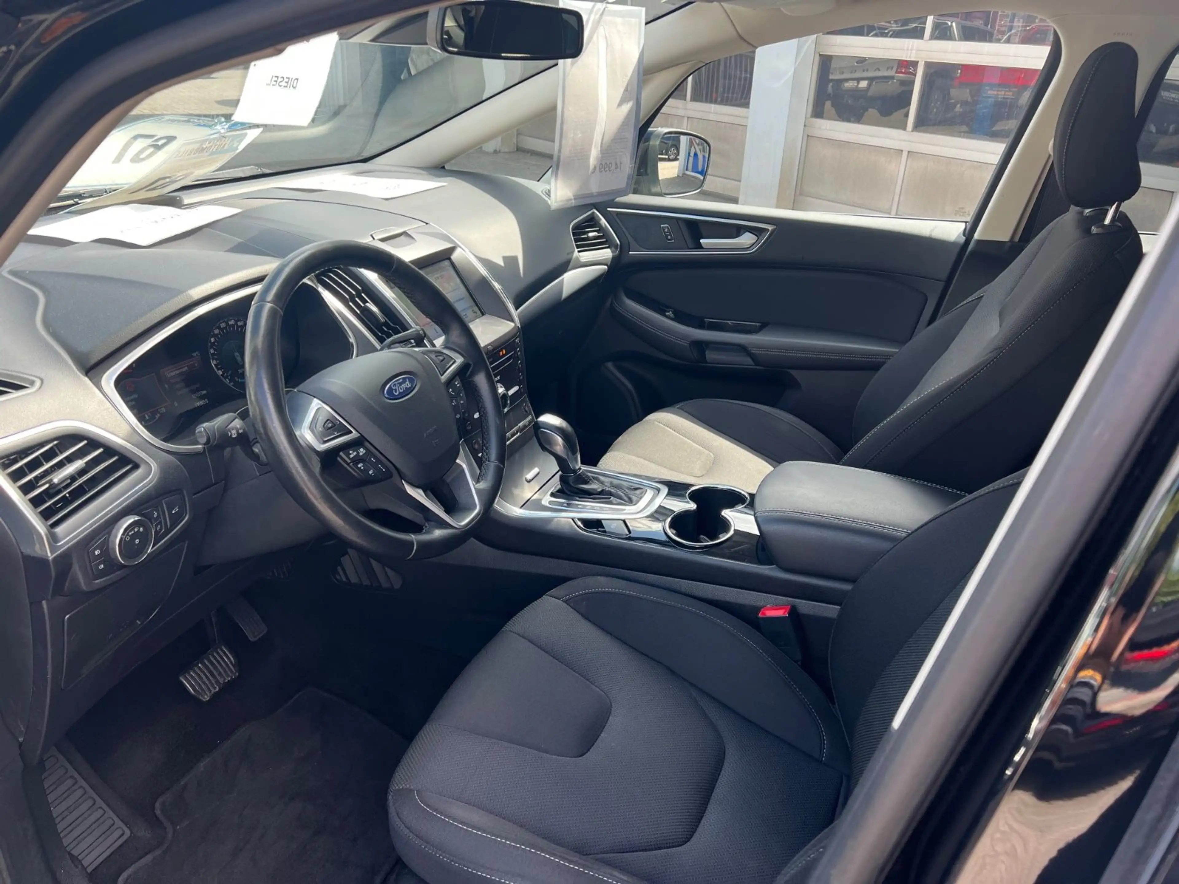 Ford S-Max S-MAX Titanium — photo 7