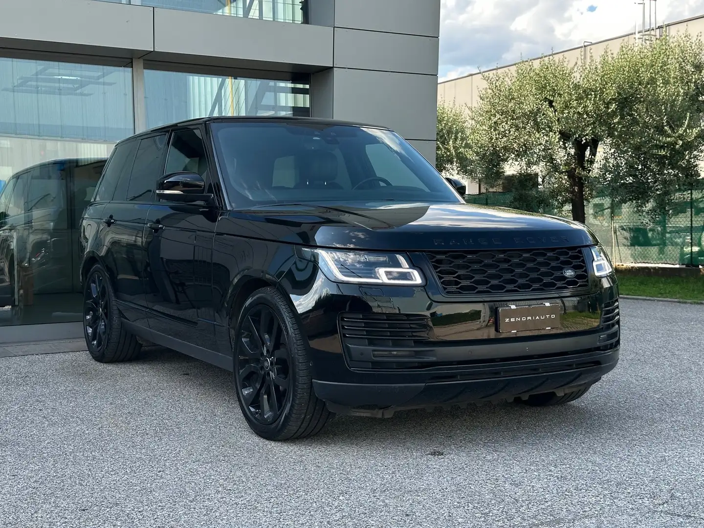 Land Rover Range Rover Vogue IV 3.0 sdV6 auto my20 Nero - 2