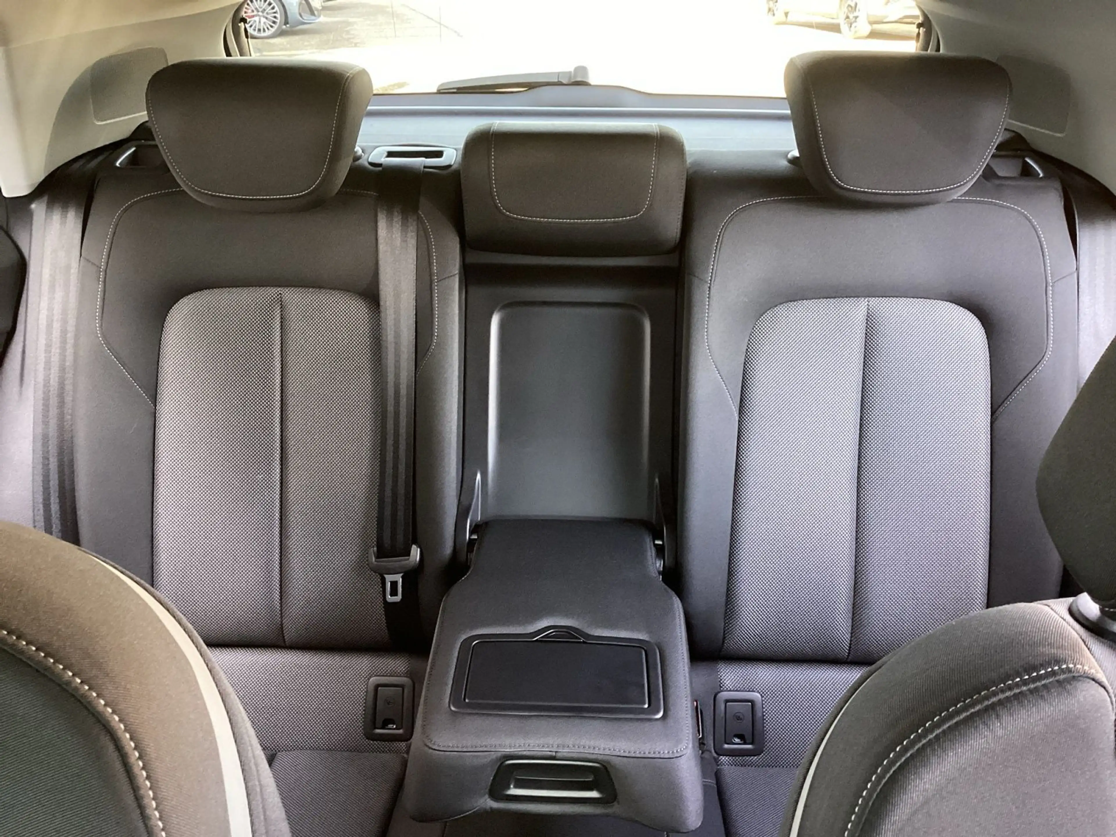 Audi Q2 35 TDI sport, smart phone interface, Sportsit — photo 13
