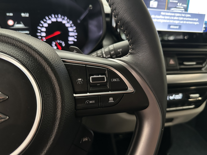 Suzuki Swift 1.2 Style SmartHybrid [AUTOMAAT| CARPLAY| CLIMA| C — photo 27