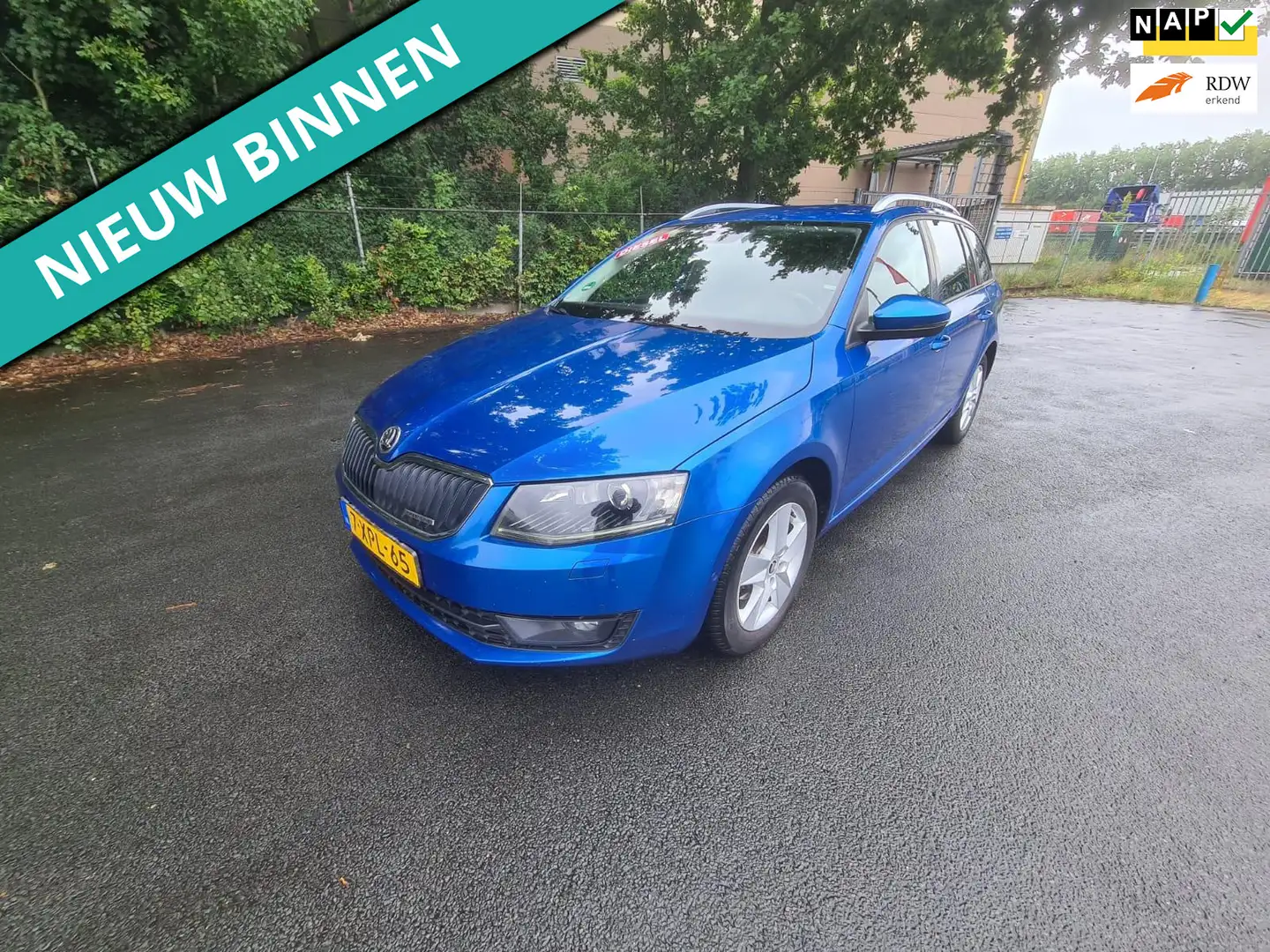 Skoda Octavia Combi 1.6 TDI Greenline Businessline NETTE AUTO RI Bleu - 1