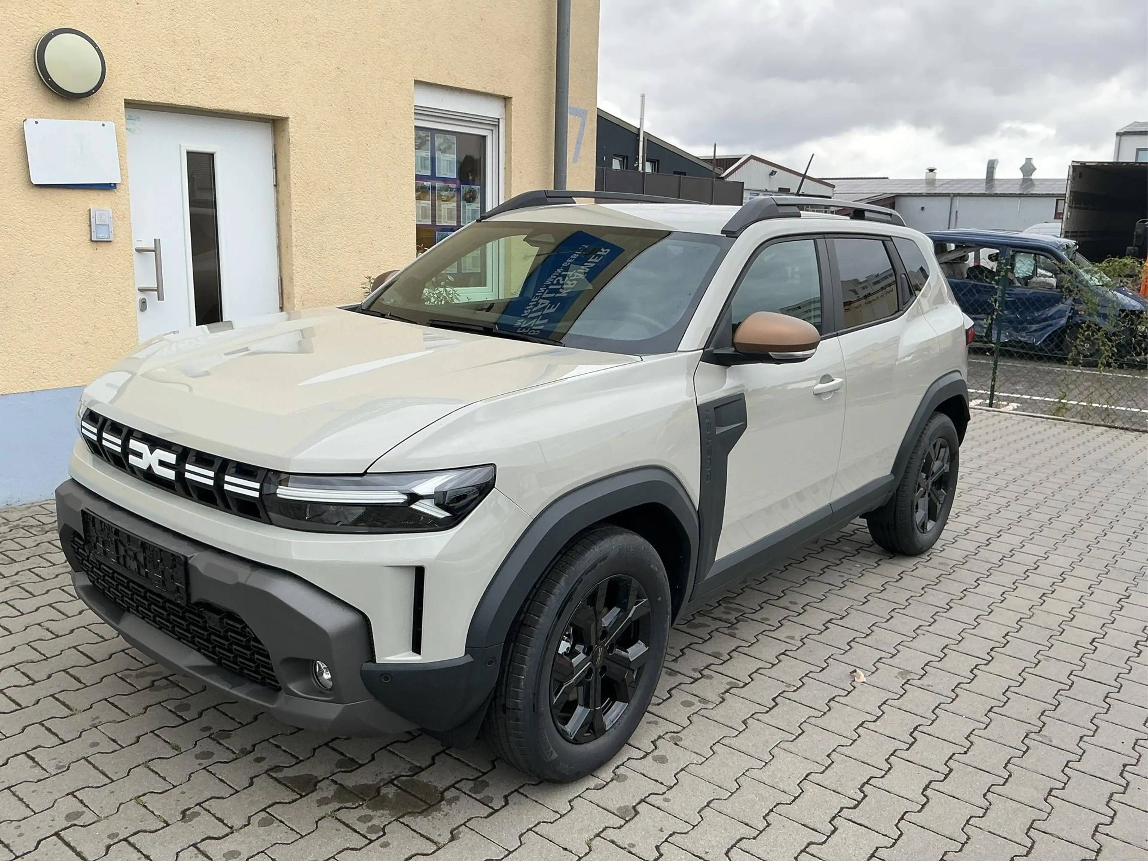 Dacia Duster Extreme Klimaauto. Navi. PDC v+h Kamera Tempoma...
