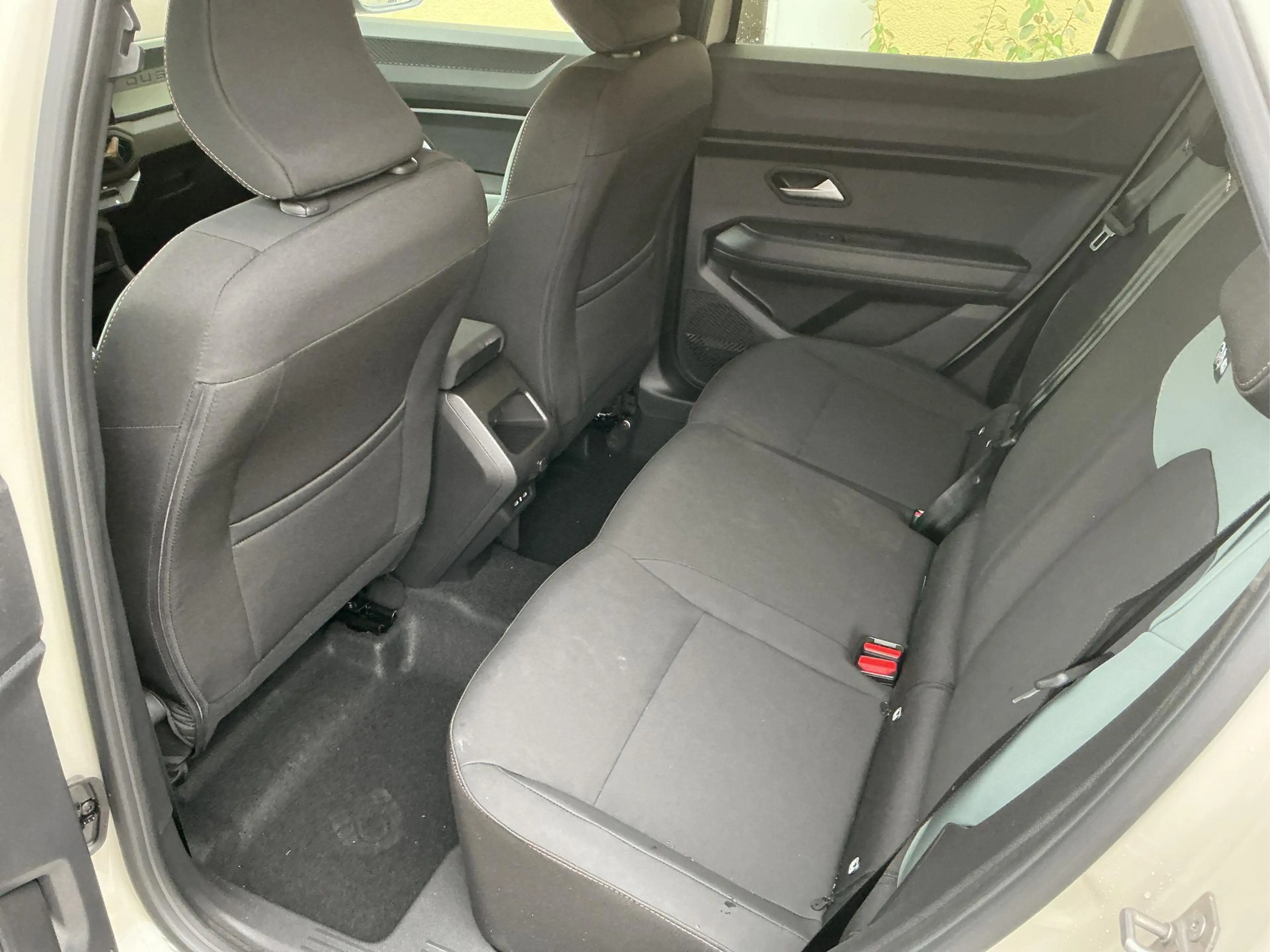 Dacia Duster Extreme Klimaauto. Navi. PDC v+h Kamera Tempoma... — photo 14