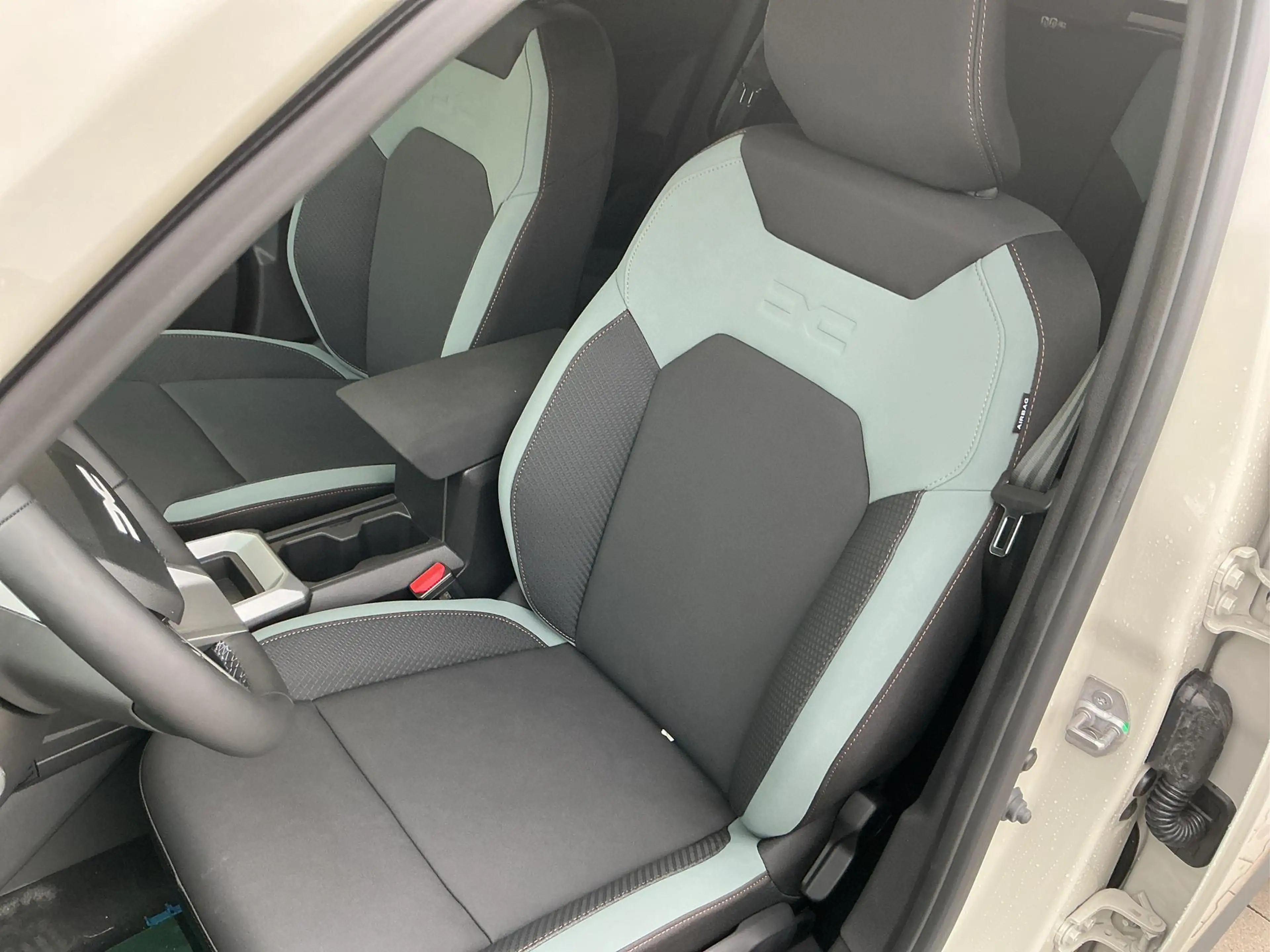 Dacia Duster Extreme Klimaauto. Navi. PDC v+h Kamera Tempoma... — photo 12