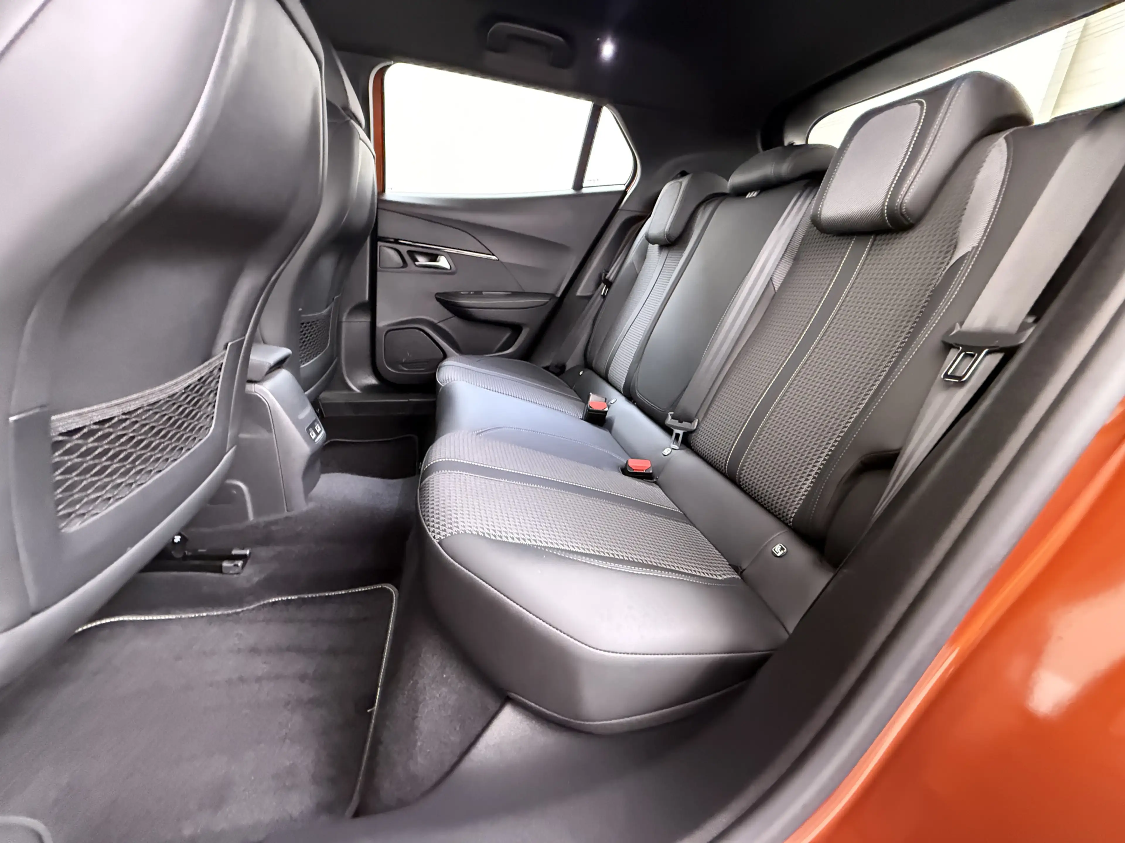 Peugeot 2008 131PK Automaat GT-Line 360°Camera Virtual Cockpit — photo 35