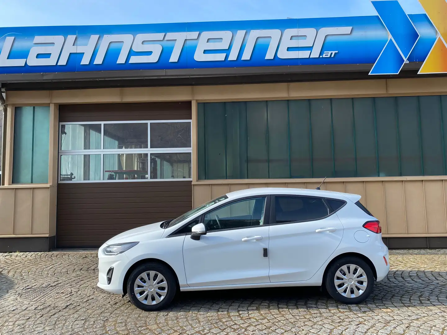 Ford Fiesta Cool & Connect 1,0i Ecoboost 100PS 5-türig Weiß - 1