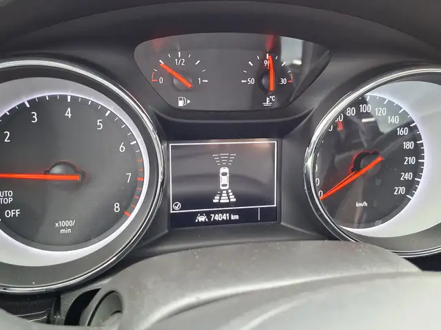 Opel Astra view 13