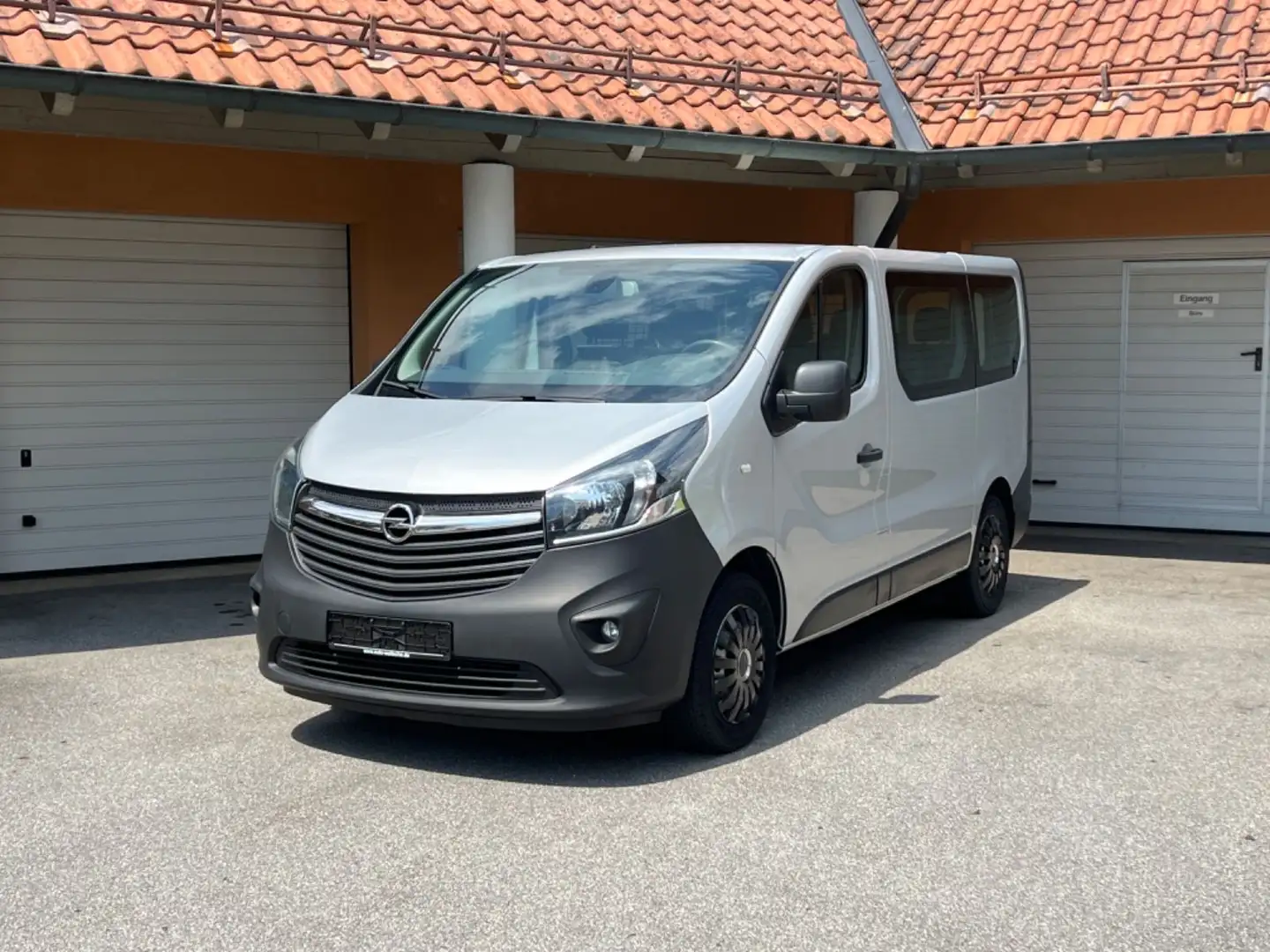 Opel Vivaro B Kombi L1H1  2,7t 9-Sitzer/Klima Gris - 1