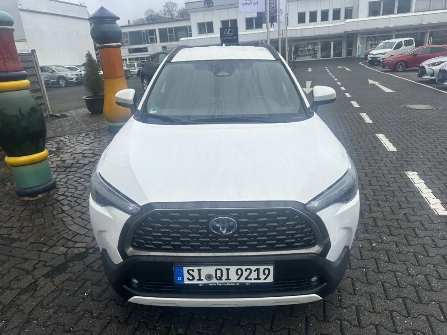 Toyota Corolla Cross Hybrid 1.8 VVT-i Team Deutschland Wit - 1