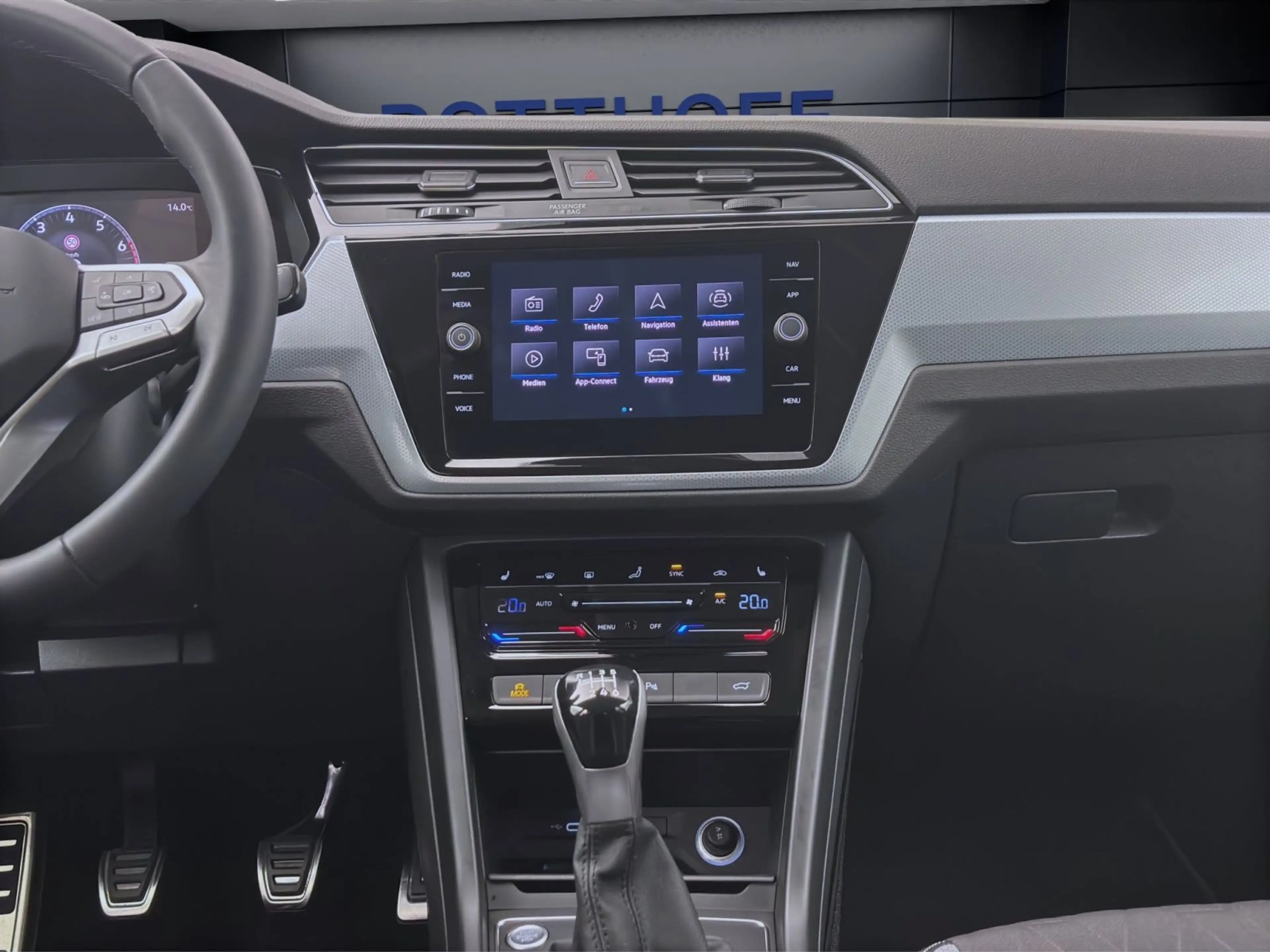 Volkswagen Touran 1.5 TSI ENERGY NAVI KAMERA SITZHZG PDC — photo 15
