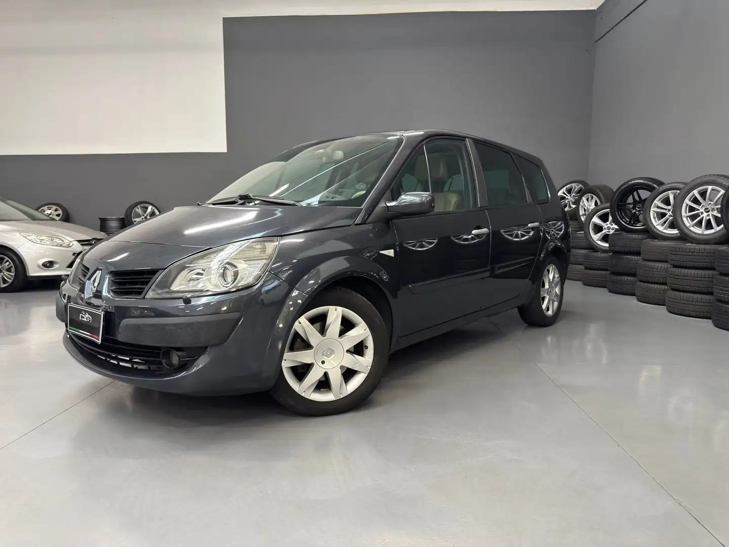 Renault Grand Scenic Grand Scenic II 2007 2.0 16v Exception 7 posti Grigio - 2