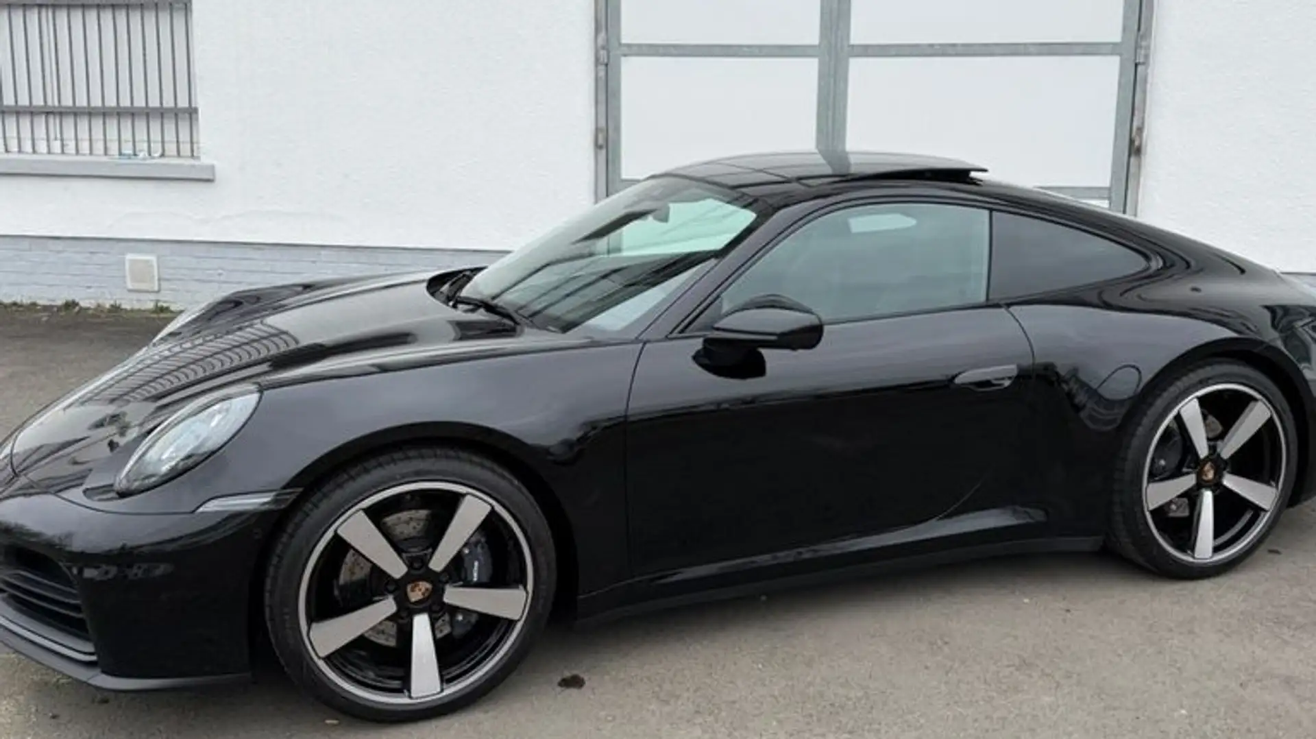 Porsche 911 Carrera Negro - 2