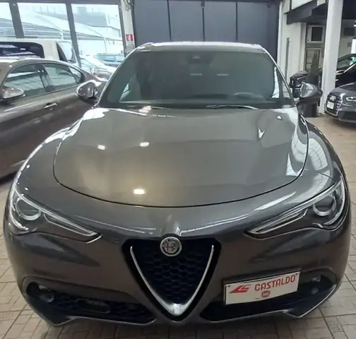 Alfa Romeo Stelvio 2.2 Turbodiesel 160 CV AT8 RWD Business N1 AUTOCAR