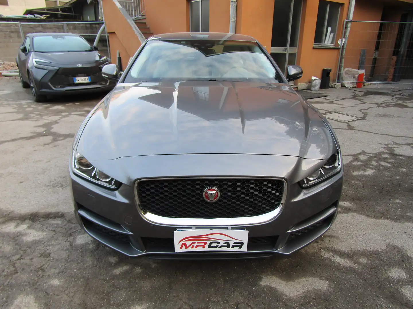 Jaguar XE XE 2.0d i4 Prestige AWD auto * 59.000 KM REALI * Gris - 2