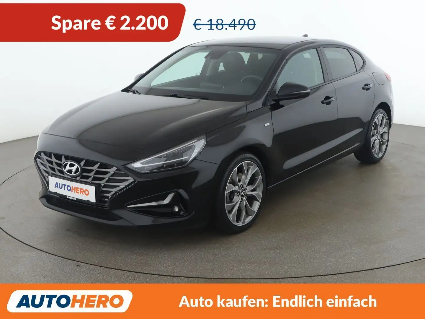 Hyundai i30 1.5 T-GDI Mild-Hybrid Trend Schwarz - 1