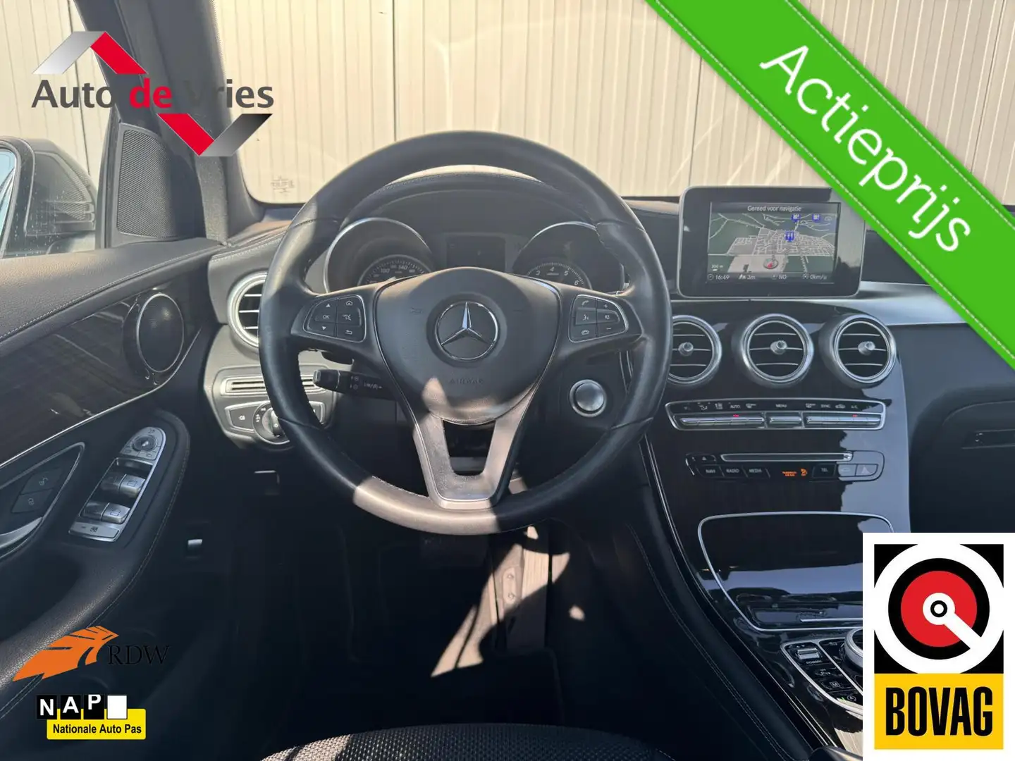Mercedes-Benz GLC 250 4MATIC Business|Trekhaak|NL-Auto Grijs - 2