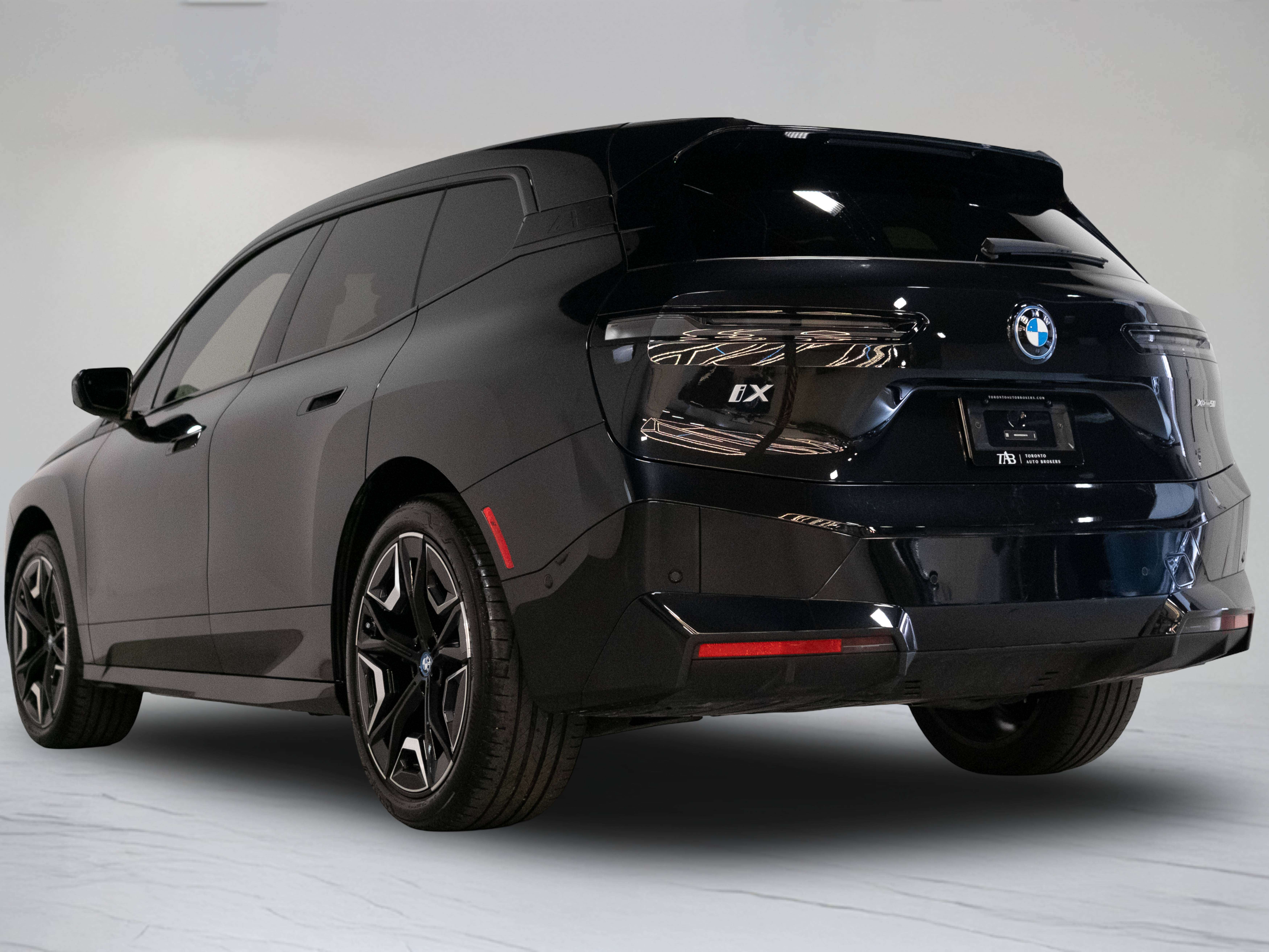 2025 BMW iX