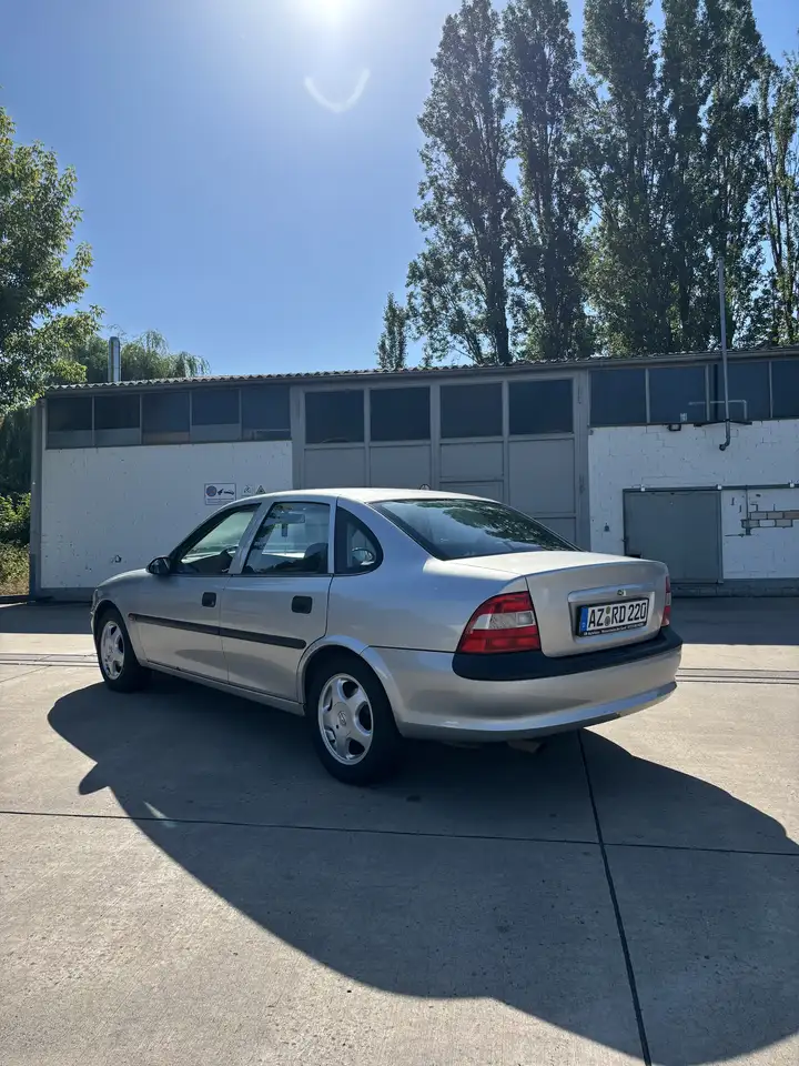 Opel Vectra B 1.6 – TÜV bis 07/2027 – ca. 151.000, foto 4