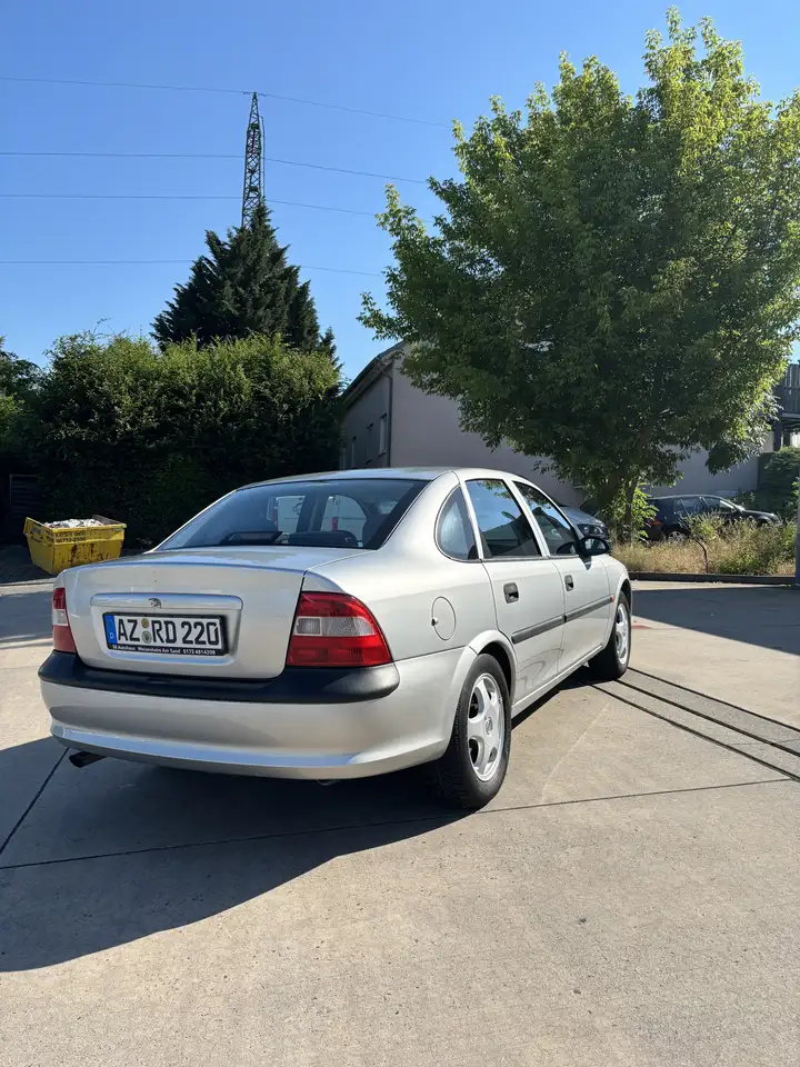 Opel Vectra B 1.6 – TÜV bis 07/2027 – ca. 151.000, foto 6