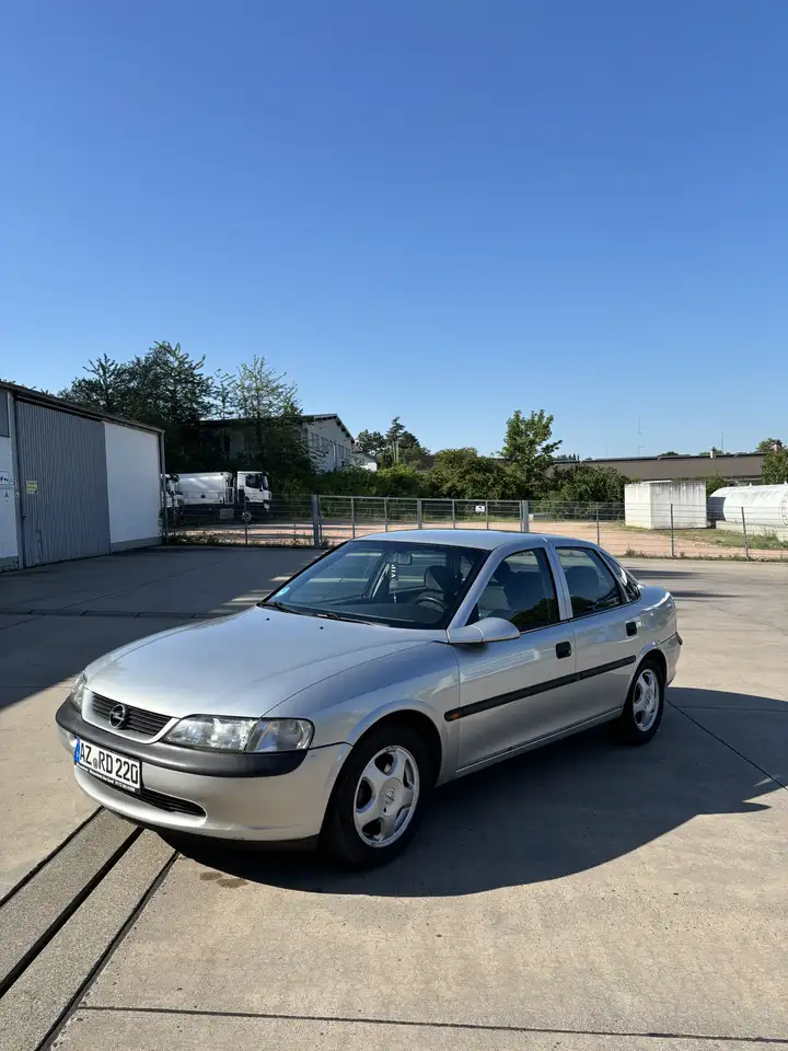 Opel Vectra B 1.6 – TÜV bis 07/2027 – ca. 151.000, foto 2
