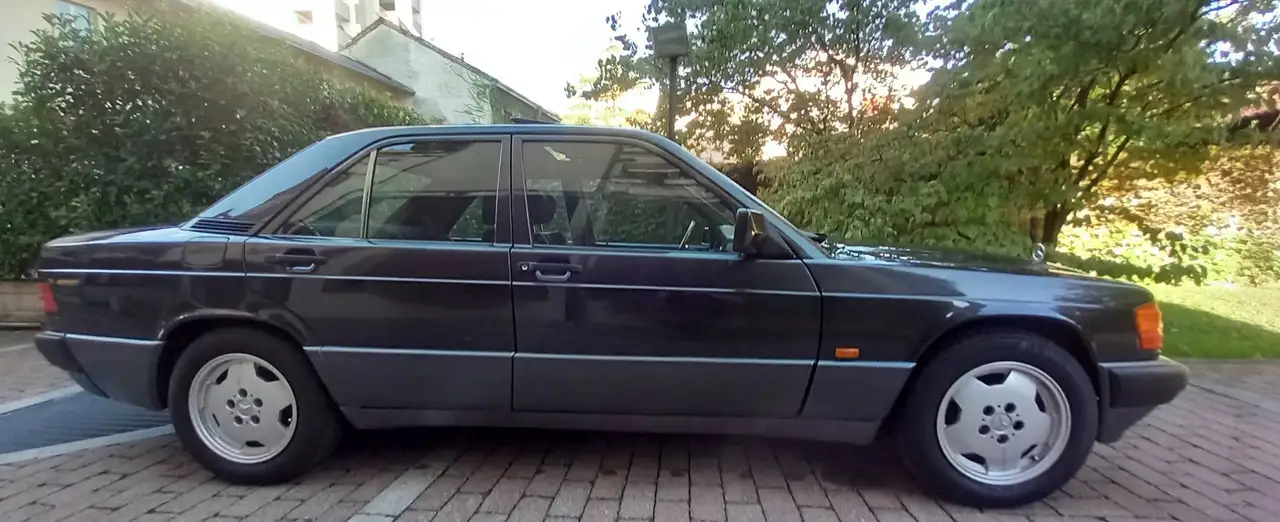 Mercedes-Benz 190 2.0 E 122cv, foto 12