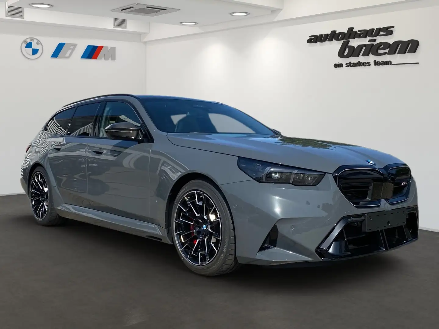BMW M5 Touring V8-TRAUMAUTO, 0,5% DW-Steuer Grijs - 2