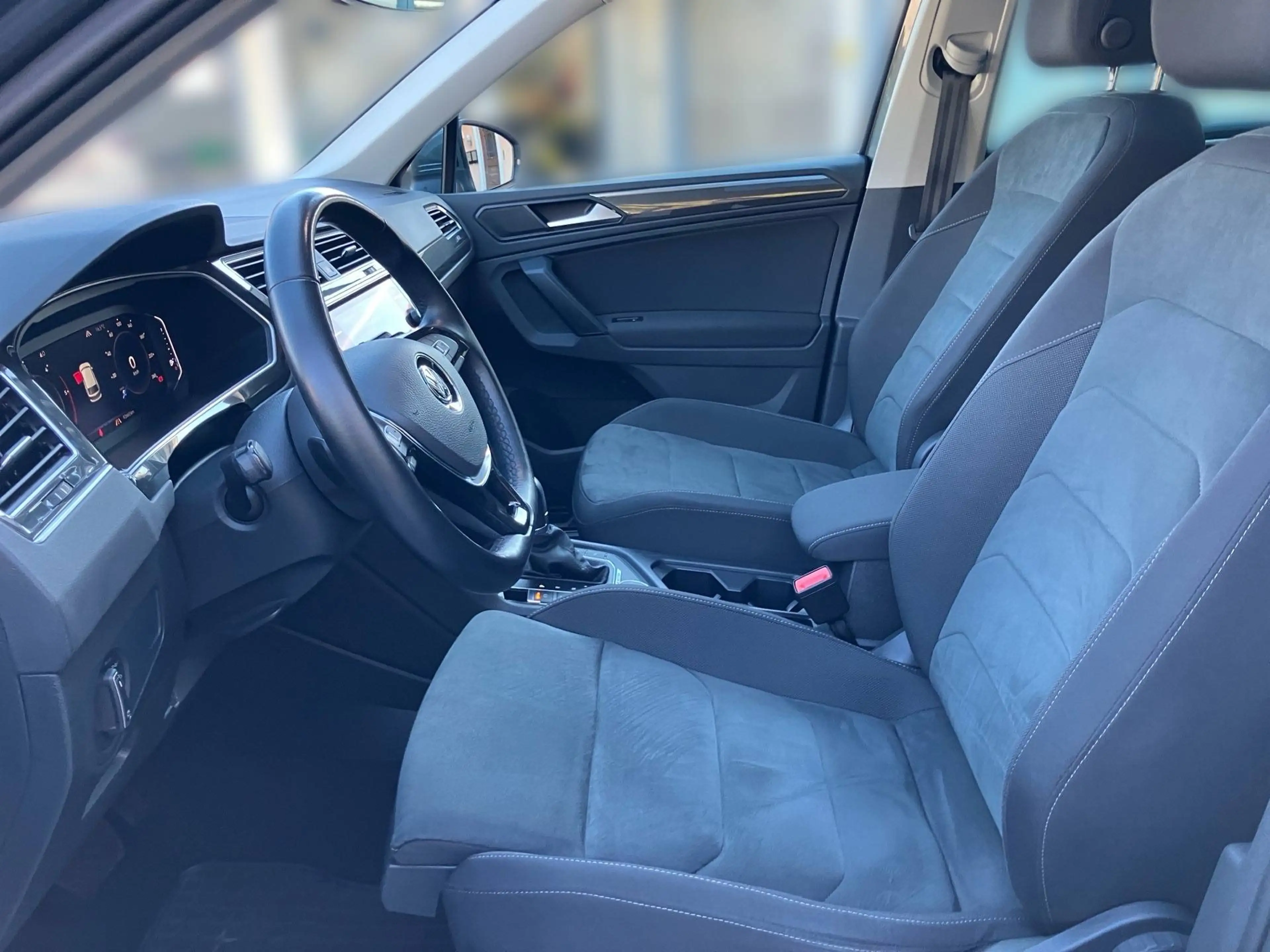 Volkswagen Tiguan Sky TDI SCR 4MOTION DSG — photo 10